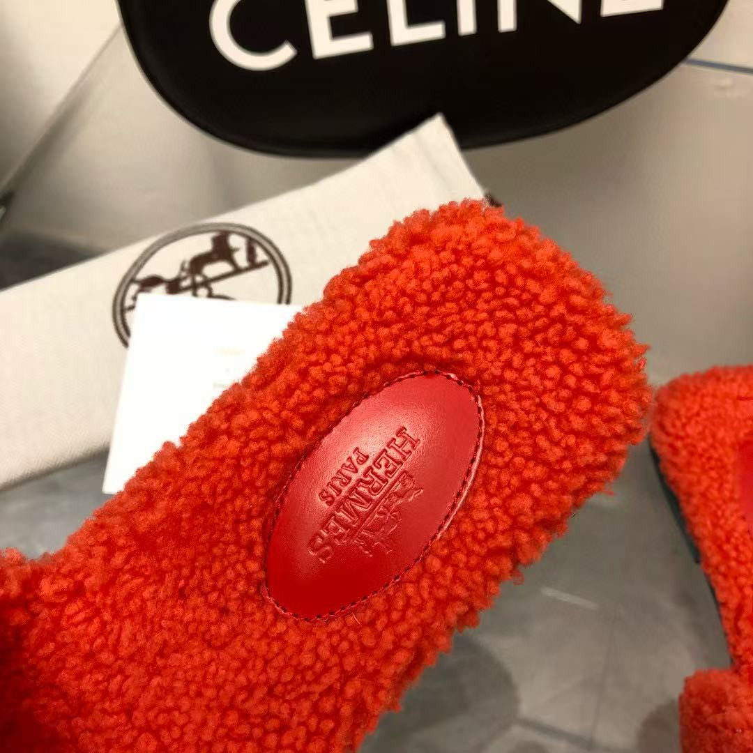 UA Hermès Oran sandal