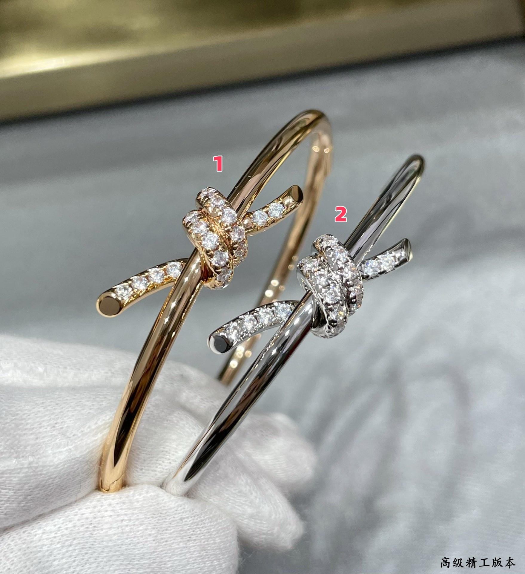 t*f*ny & co. knot Di*m*nd half circle bracelet