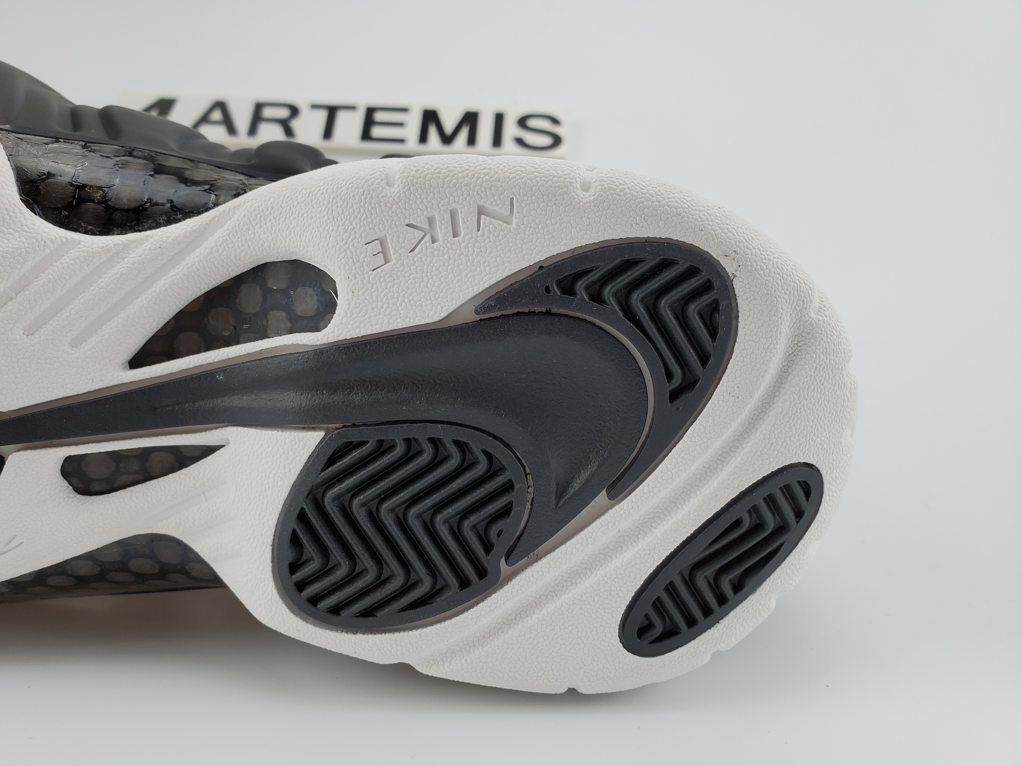 Air Foamposite Pro Dr. Doom (2016)