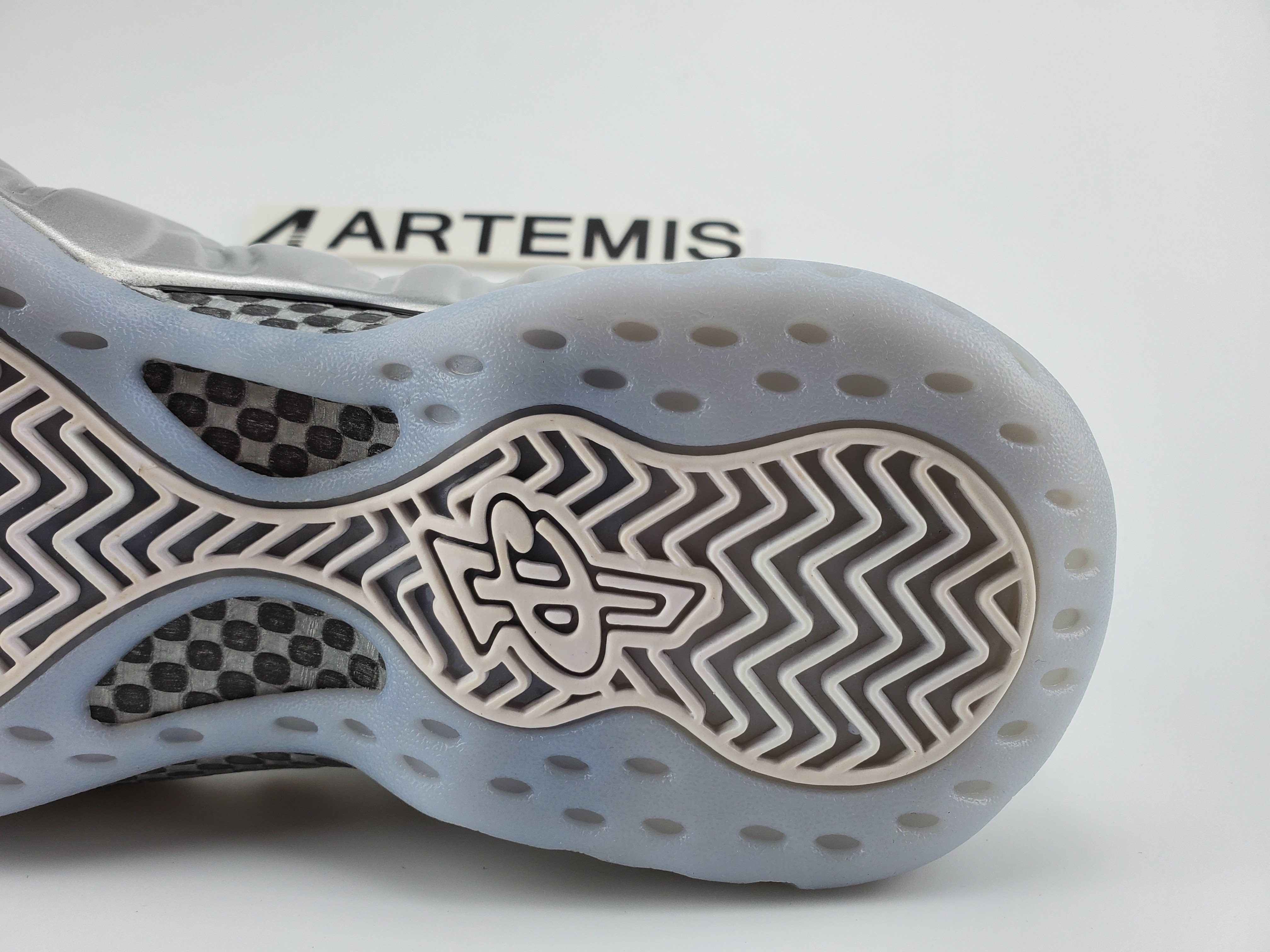 Air Foamposite One Chrome White