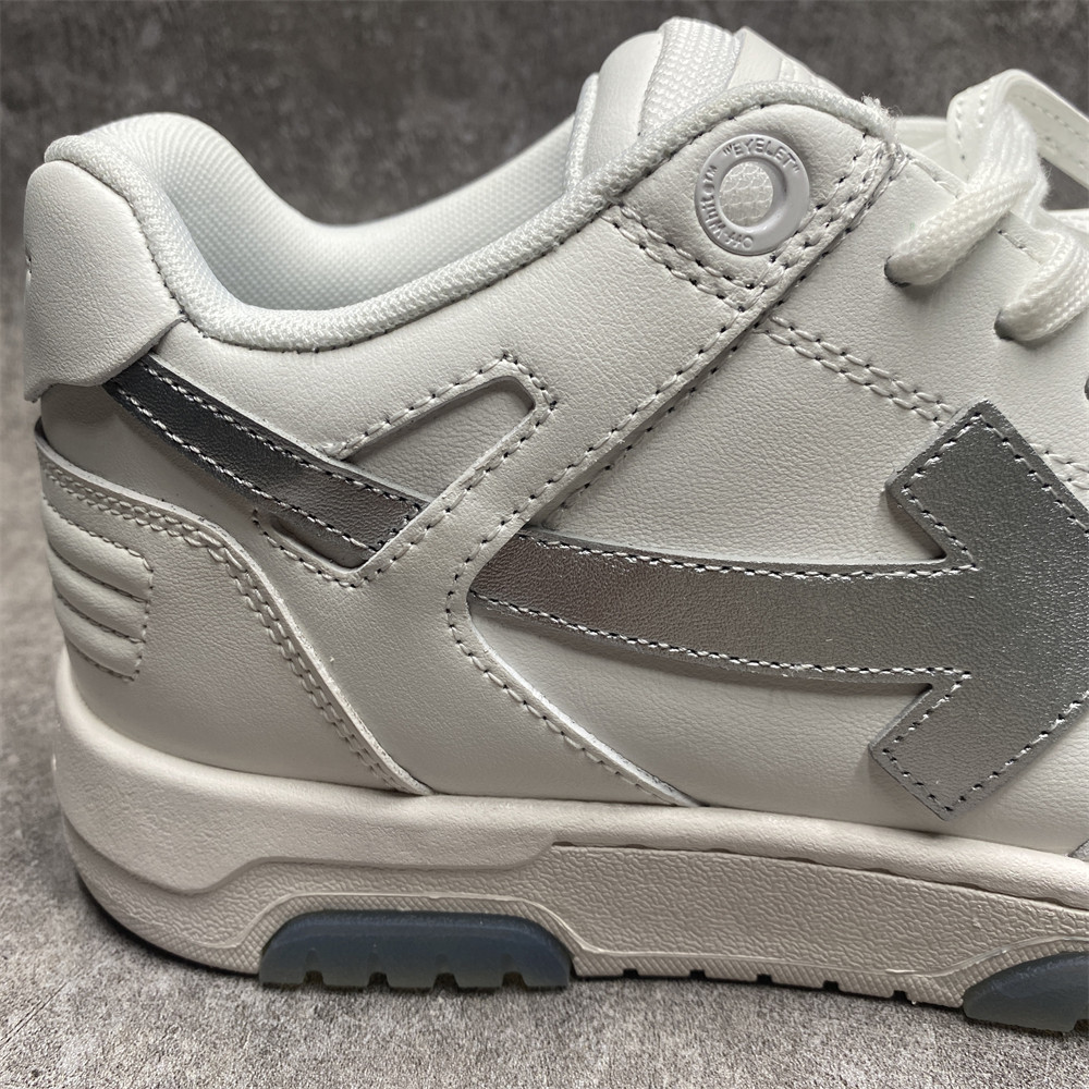 OFF-WHITE OUT OF OFFICE