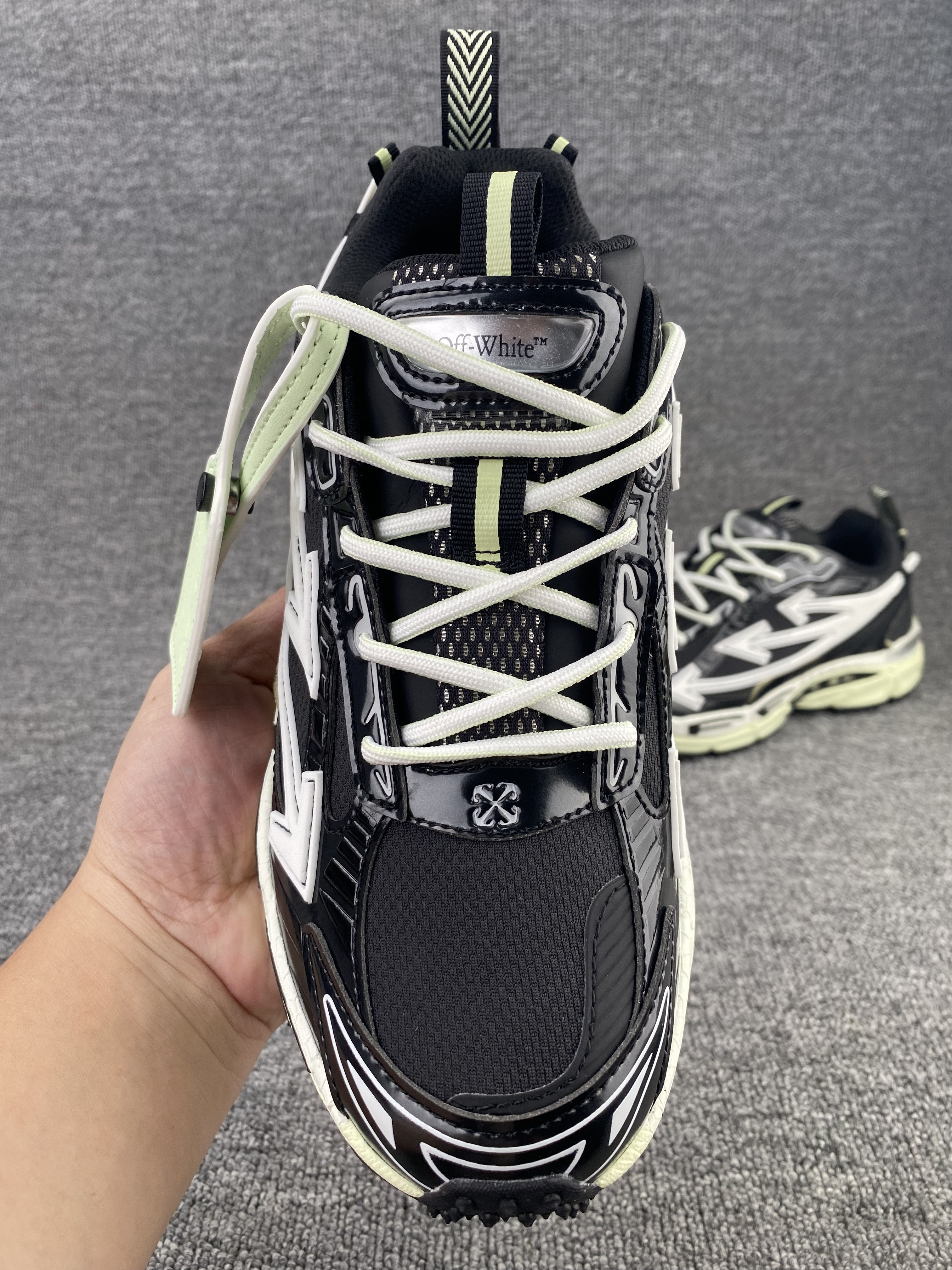 UA Off-White "BE RIGHT BACK"