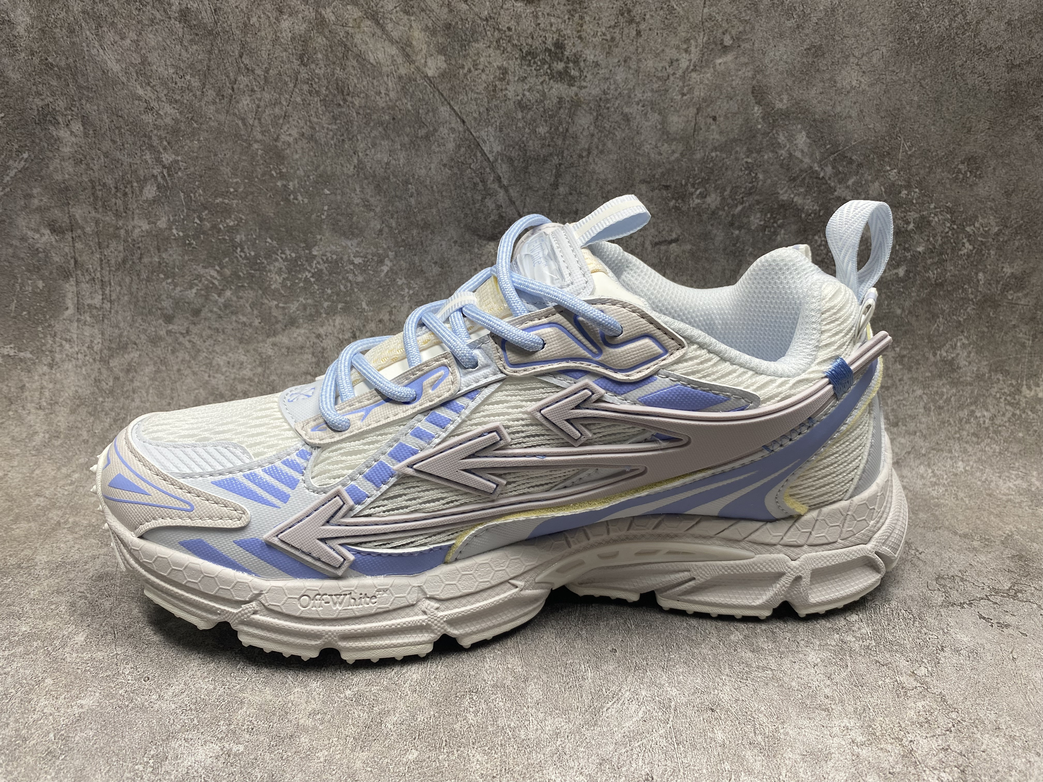 UA Off-White "BE RIGHT BACK"