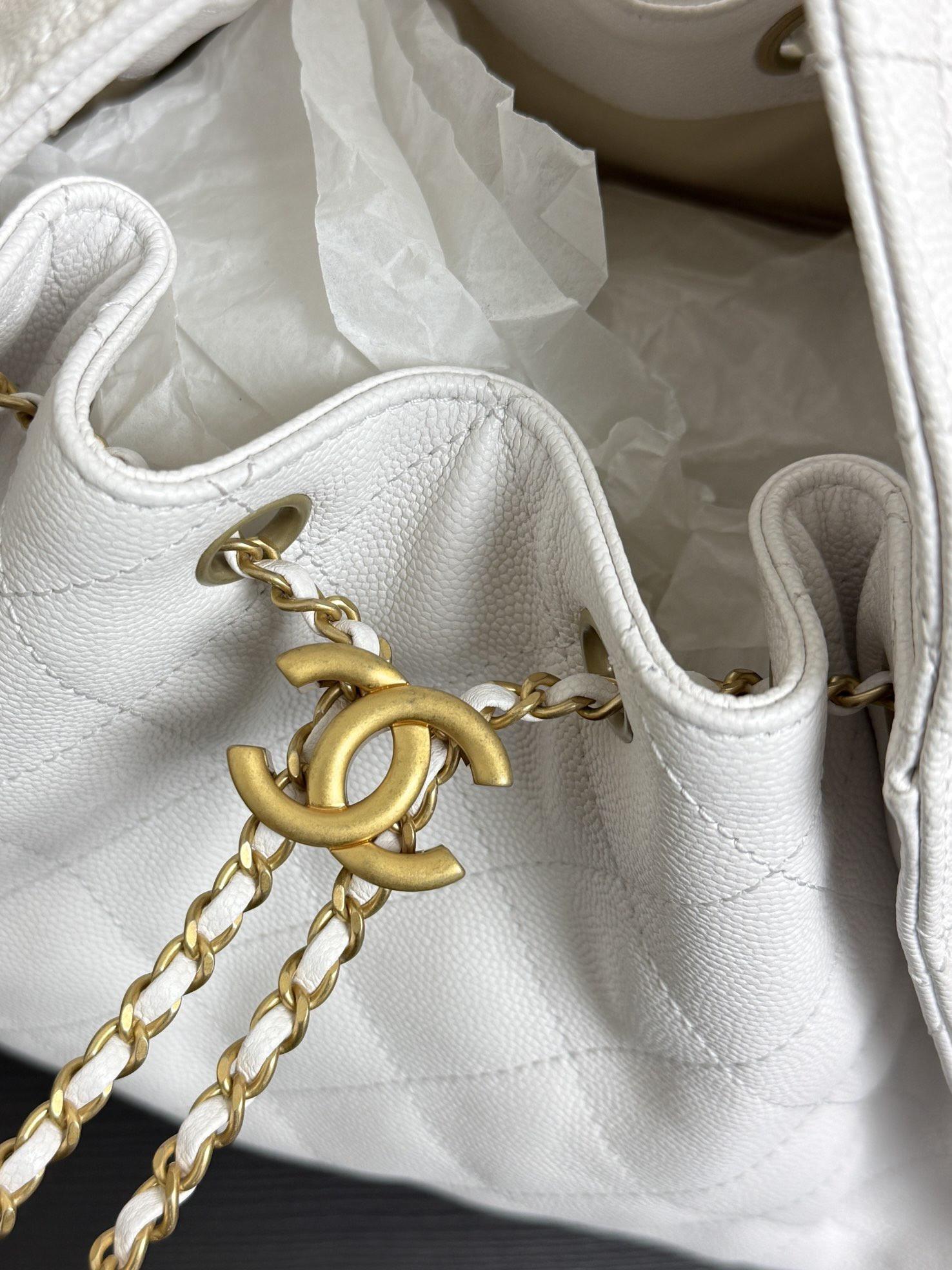 Ch*el 25c bucket bag 26x30x14cm