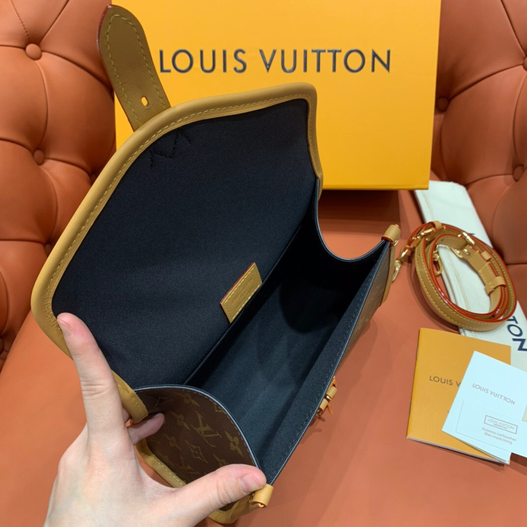 LV VINTAGE IVY M44919