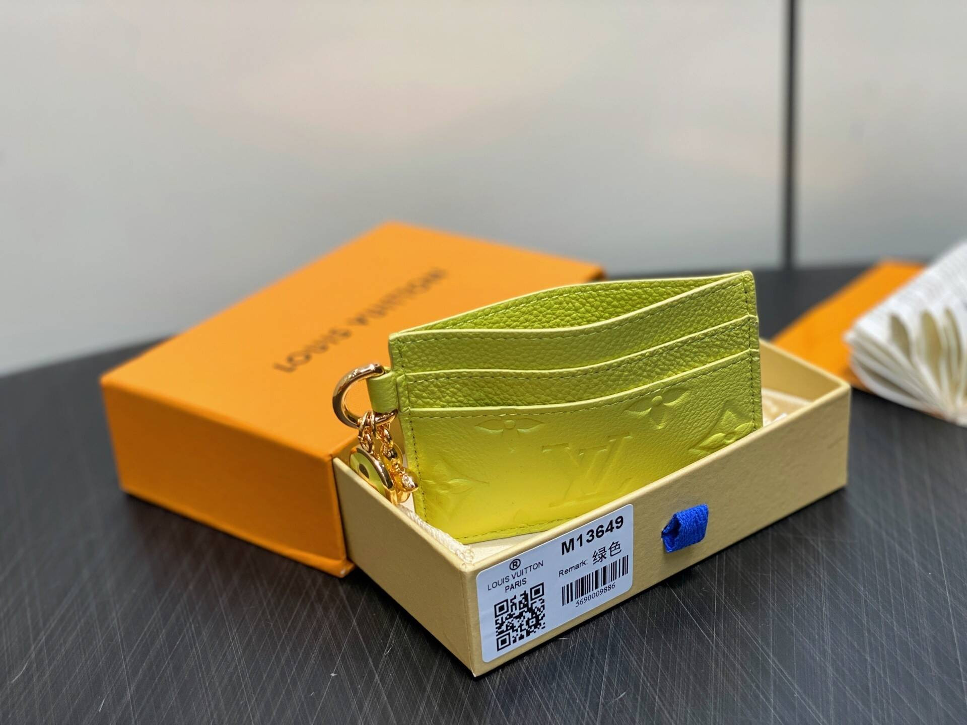 LV Charms Card Holder M13645 10x7x0.3cm