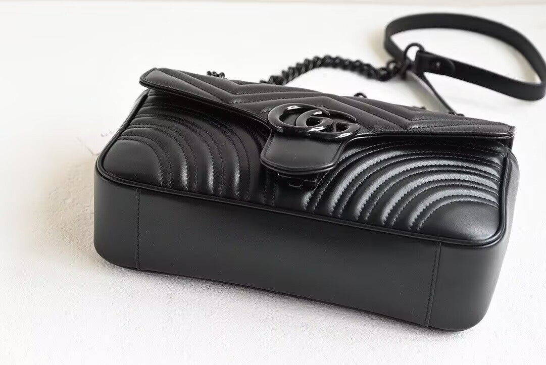 GG Marmont Shoulder Bag 26x15x7cm