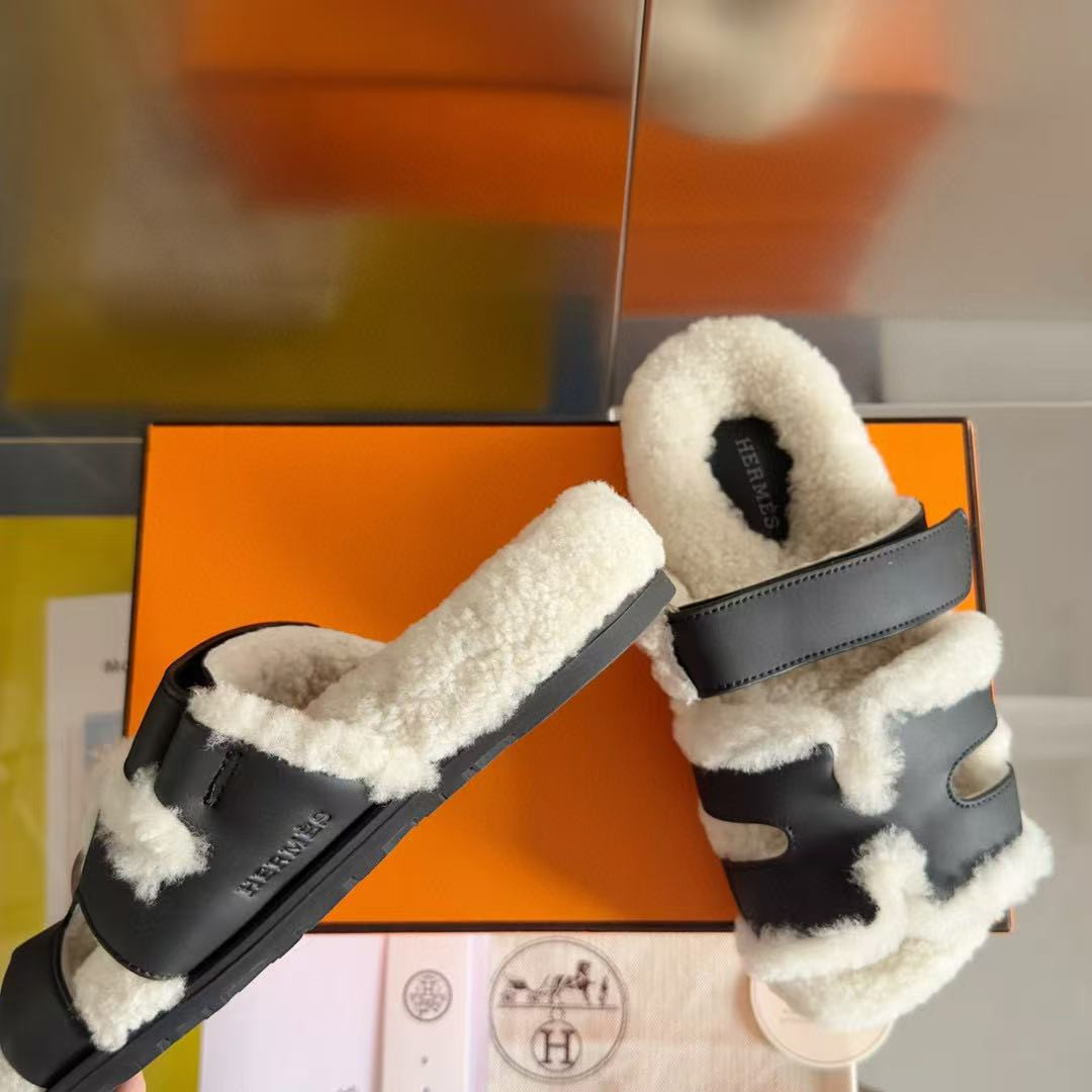 UA Hermès Chypre sandal