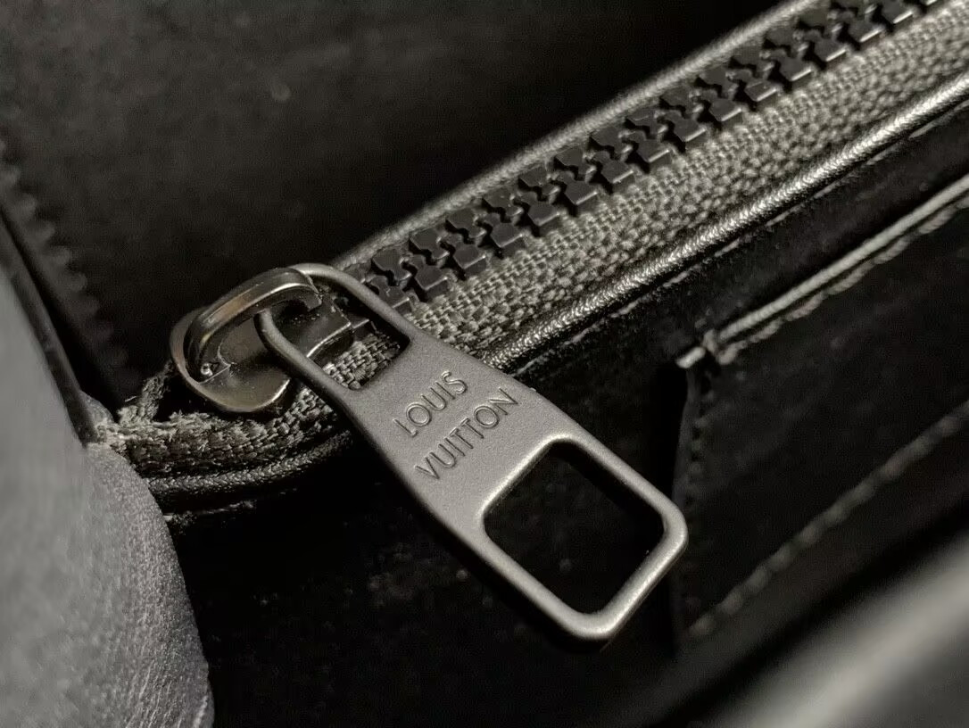 LV Capucines BB M25255 27x 18x 9cm