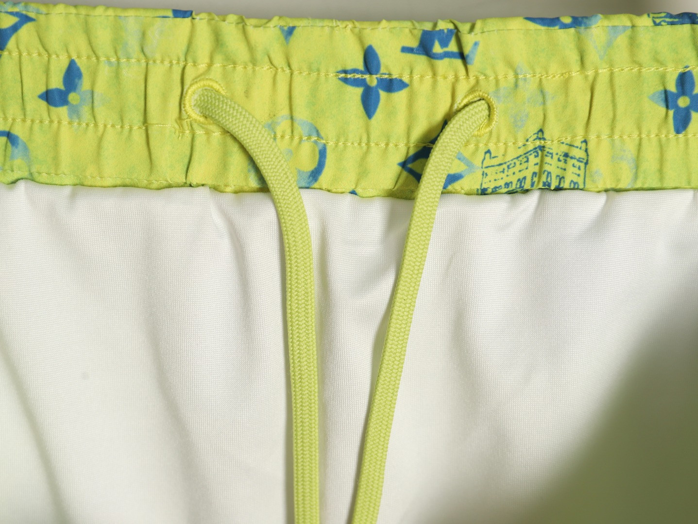 l0*is V*t0n lv shorts