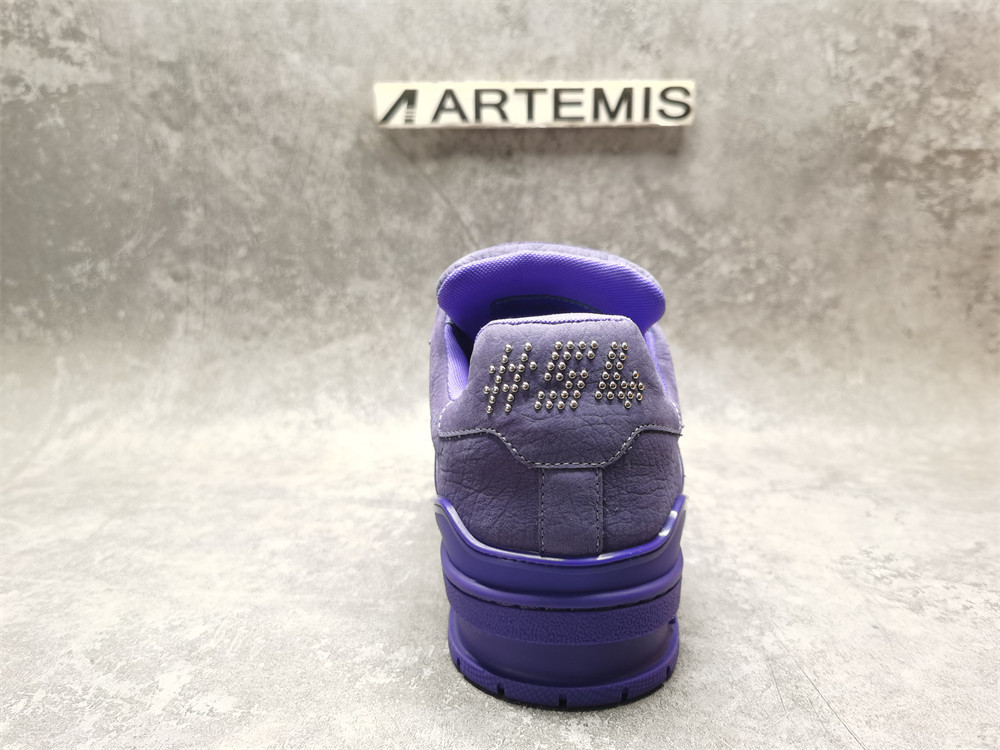 UA LV Trainer Sneaker