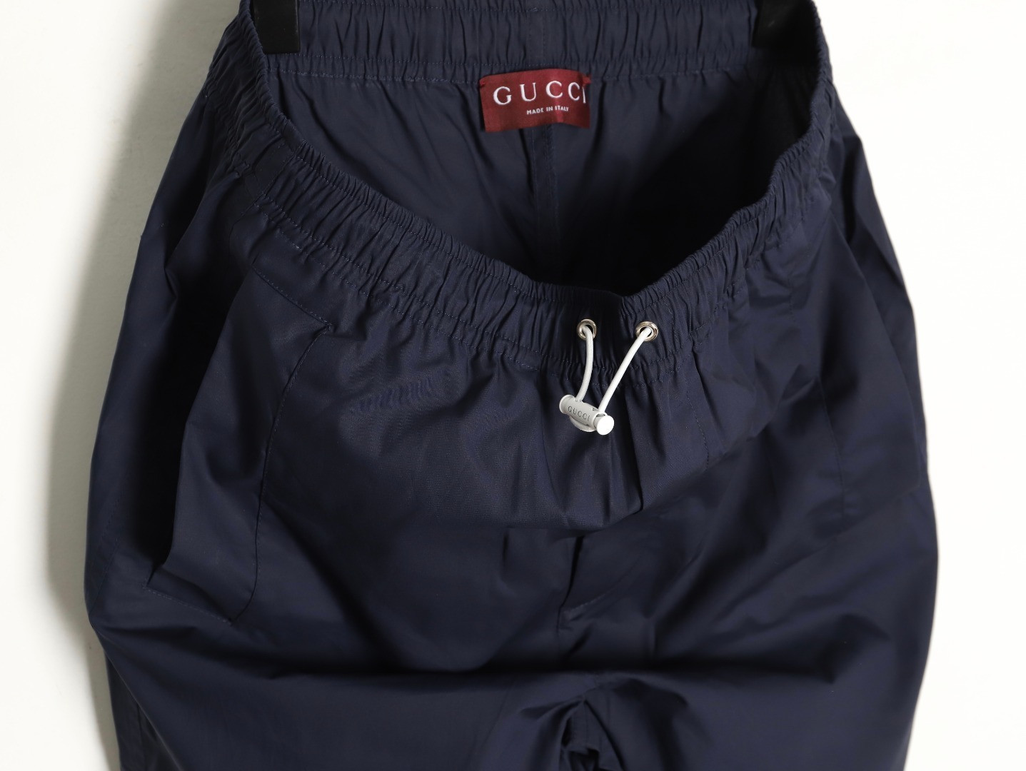 G*u*i 25fw pants suit