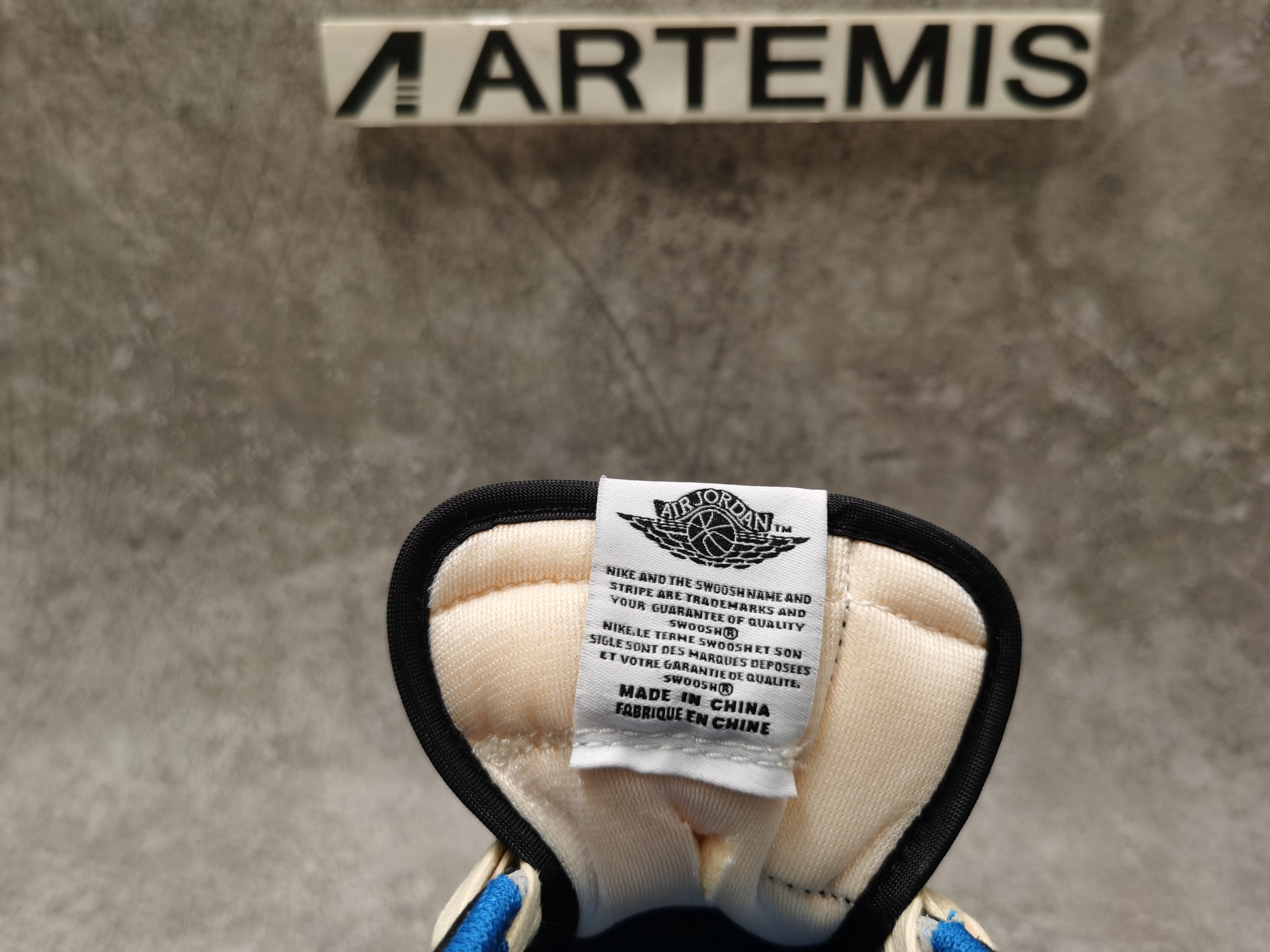 Air Jordan 1 Low Fragment Design x Travis Scott