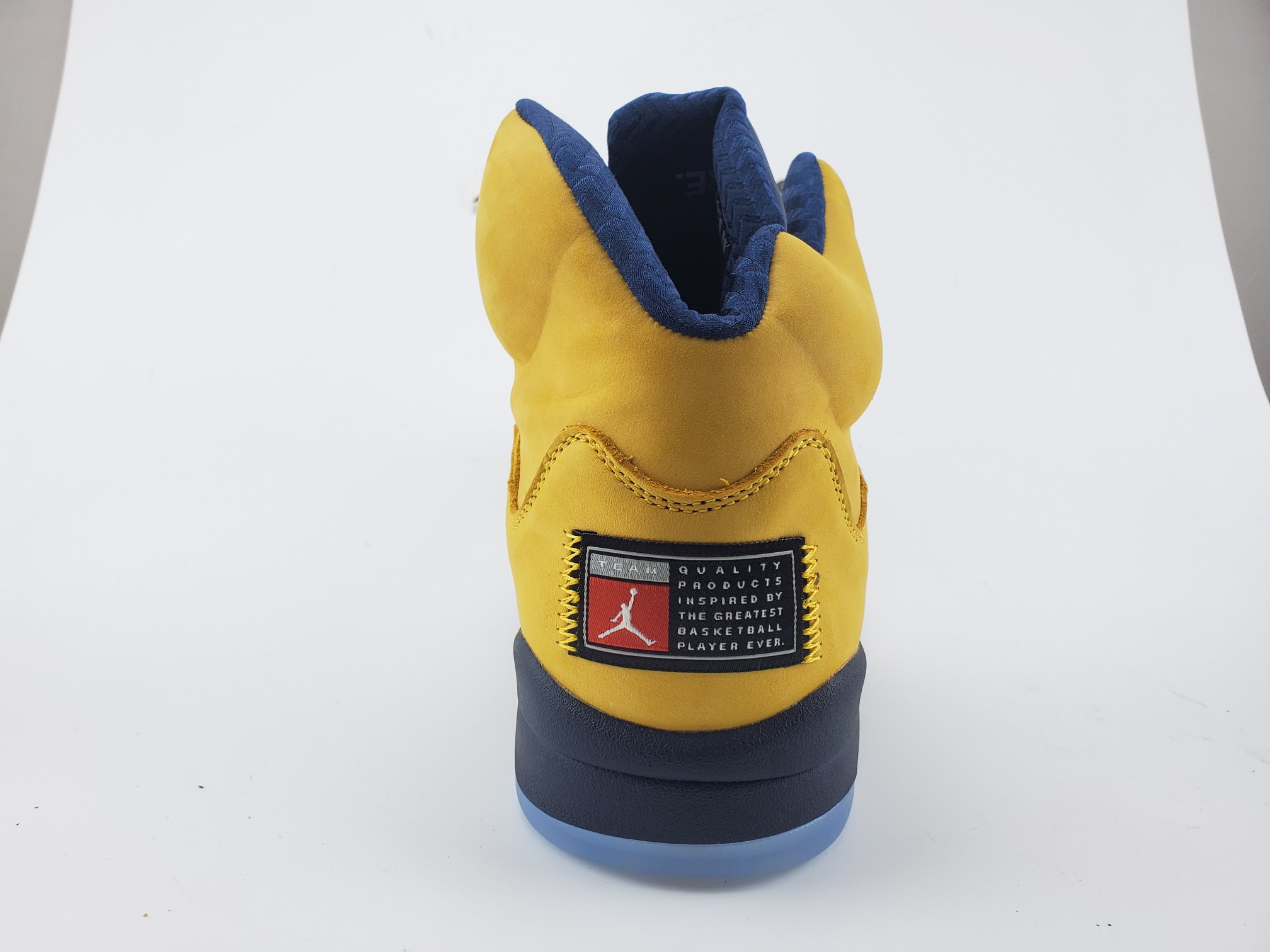 Jordan 5 Retro Michigan 2019