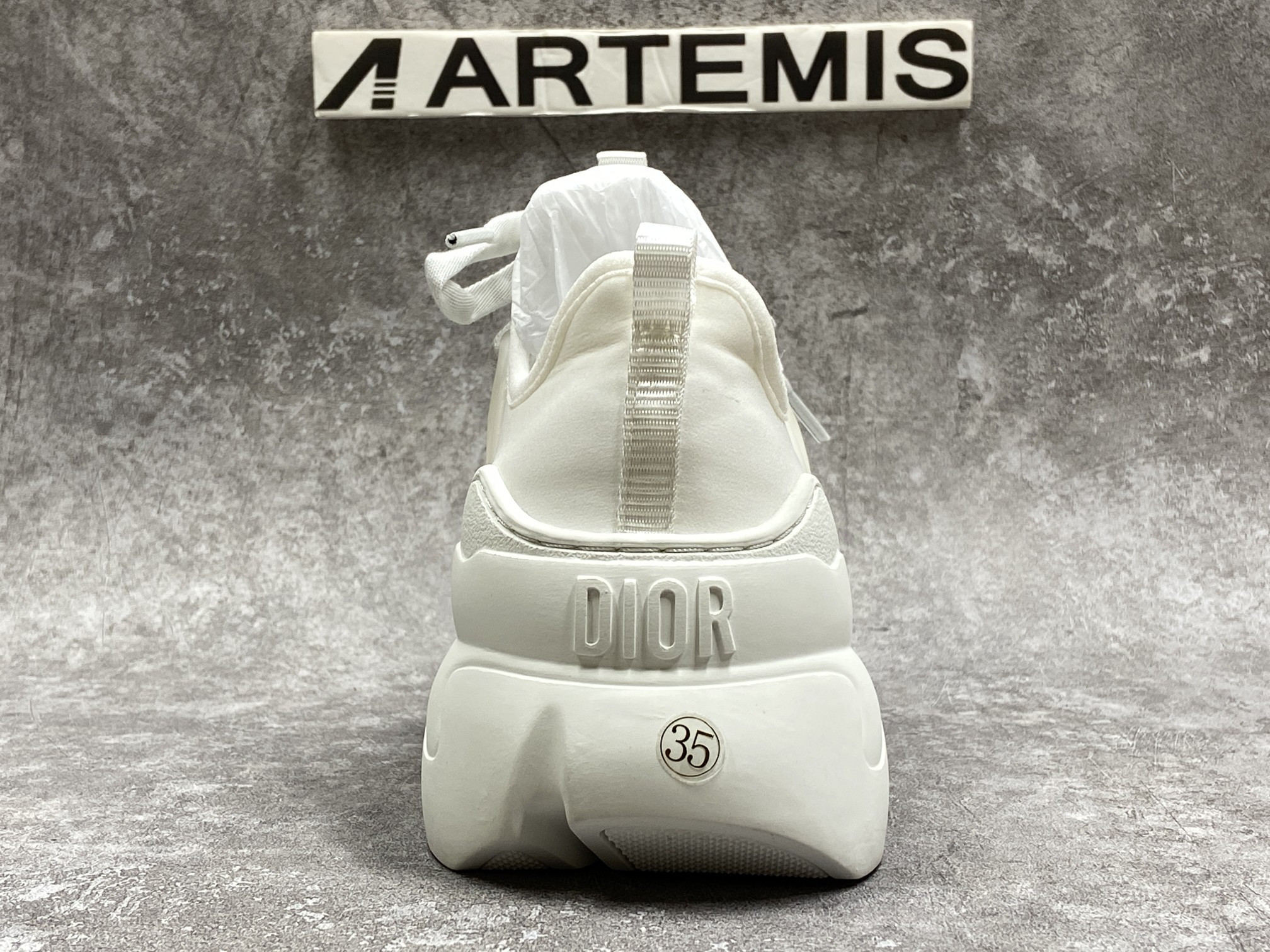 D*or d connect white neoprene