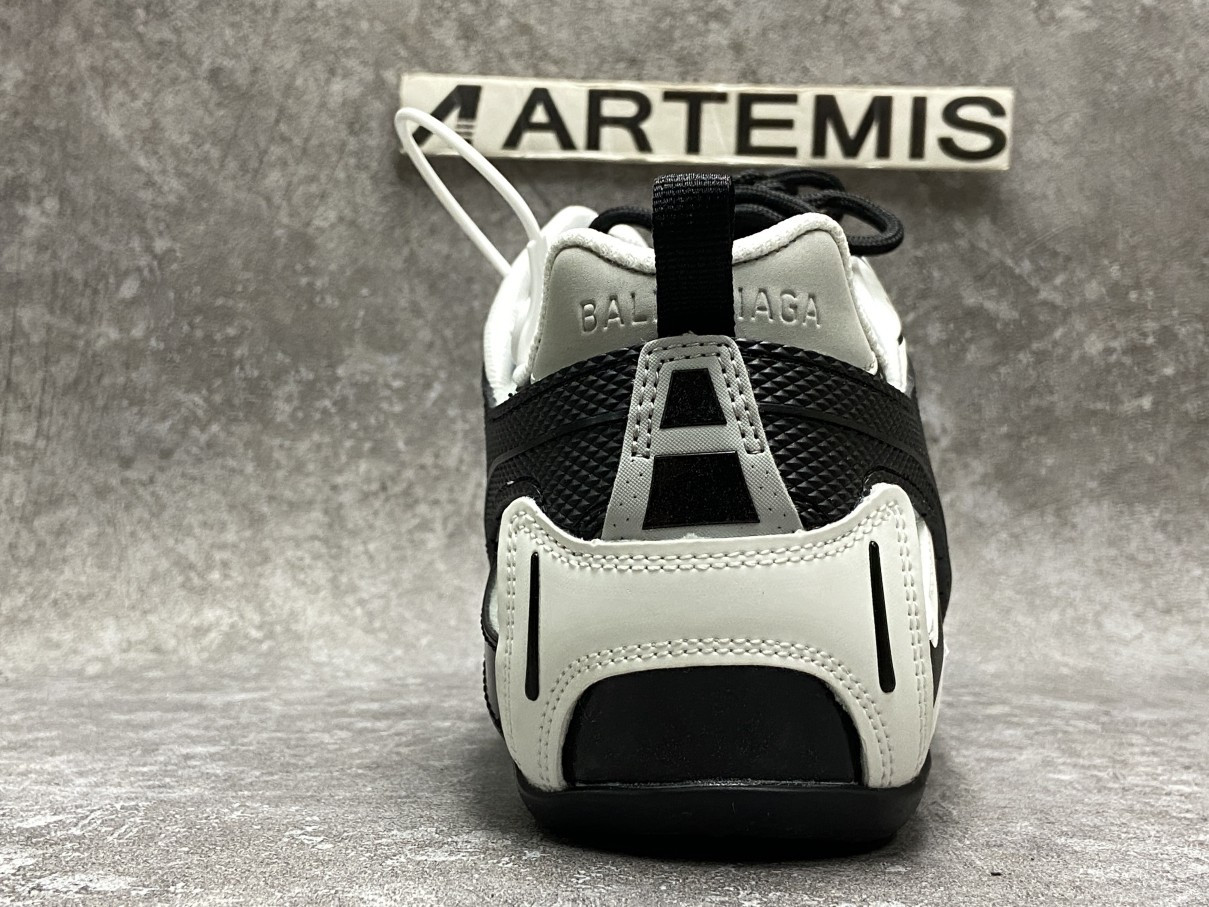 Balenciga Drive Sneaker 