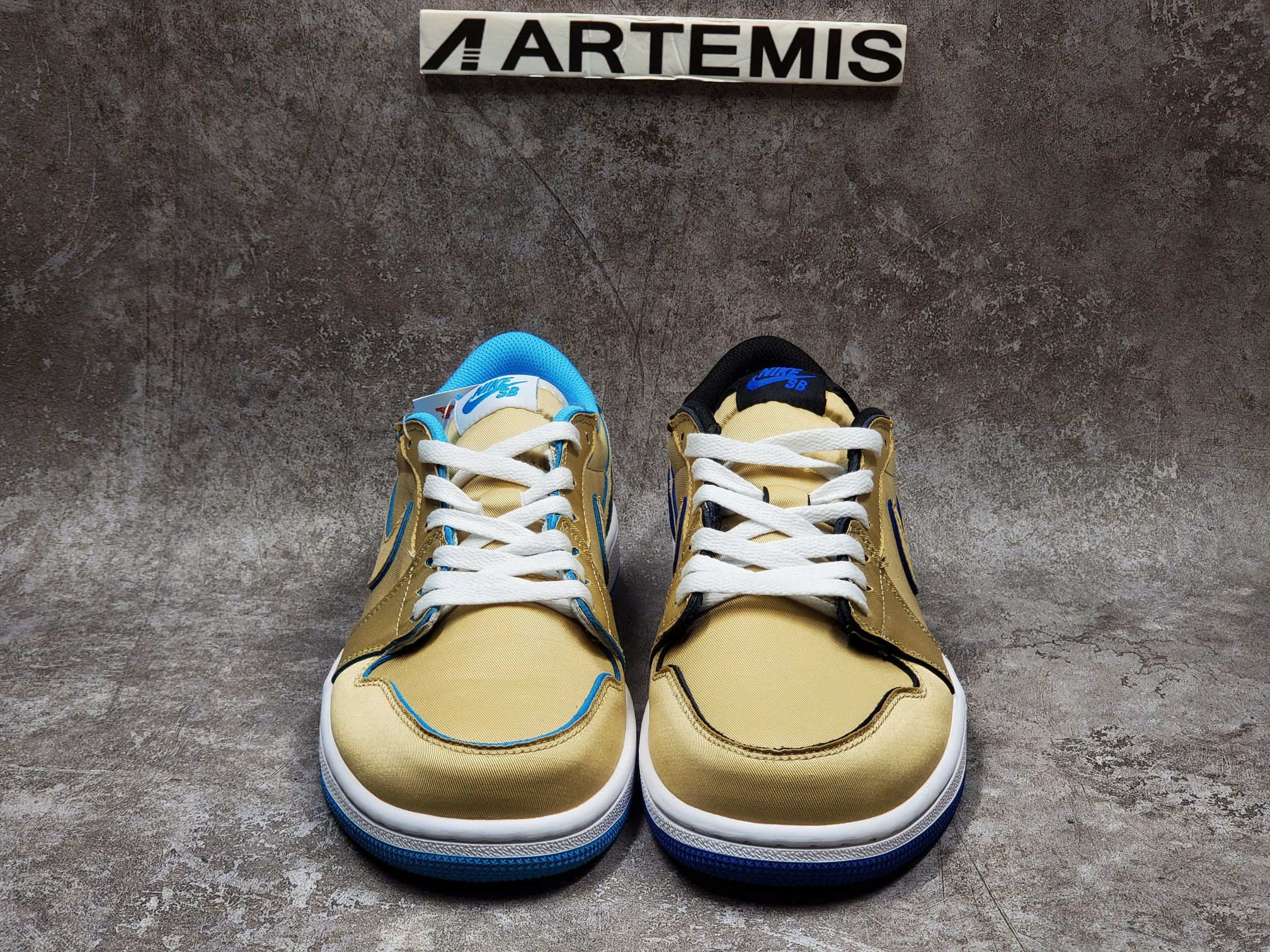 Air Jordan 1 Low SB QS Lance Mountain Desert Ore