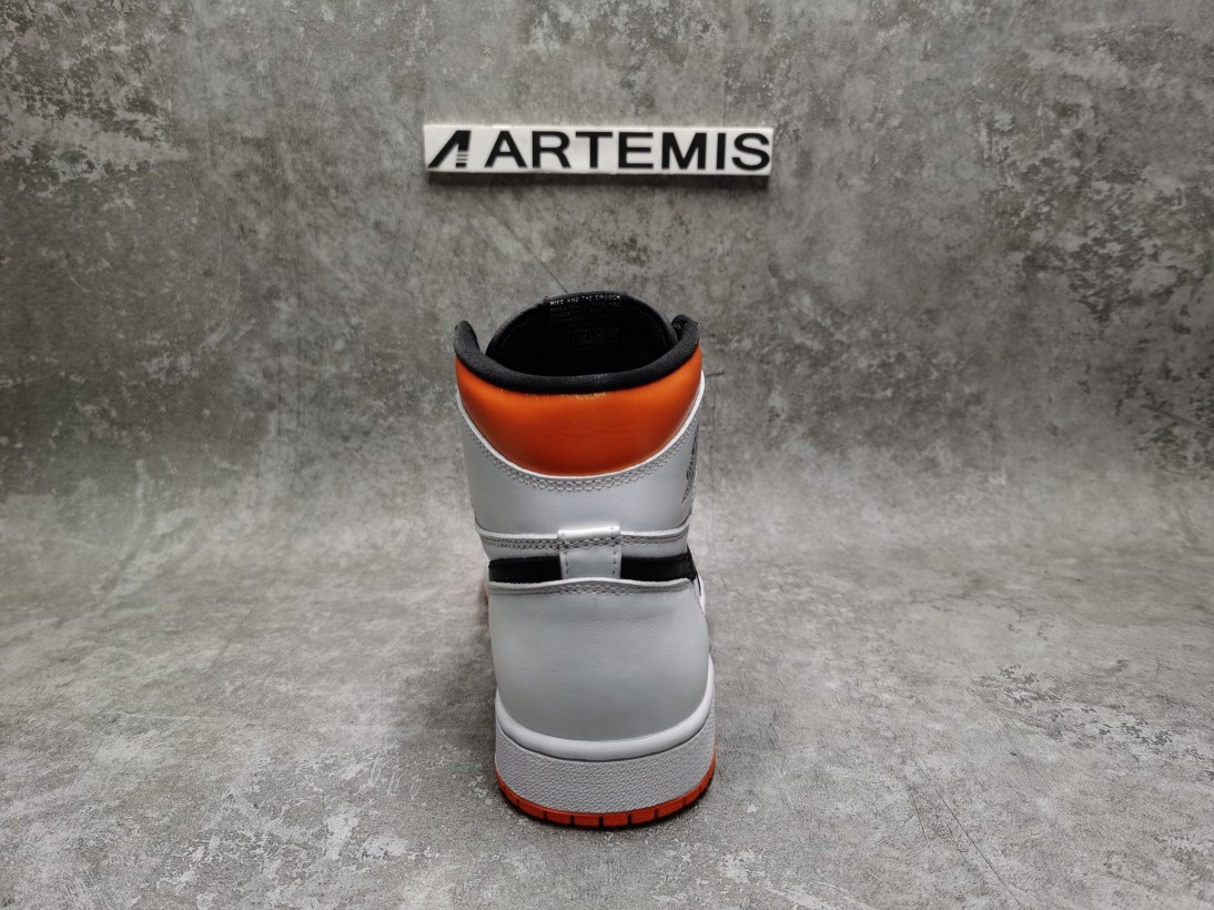 Air Jordan 1 Retro High Electro Orange