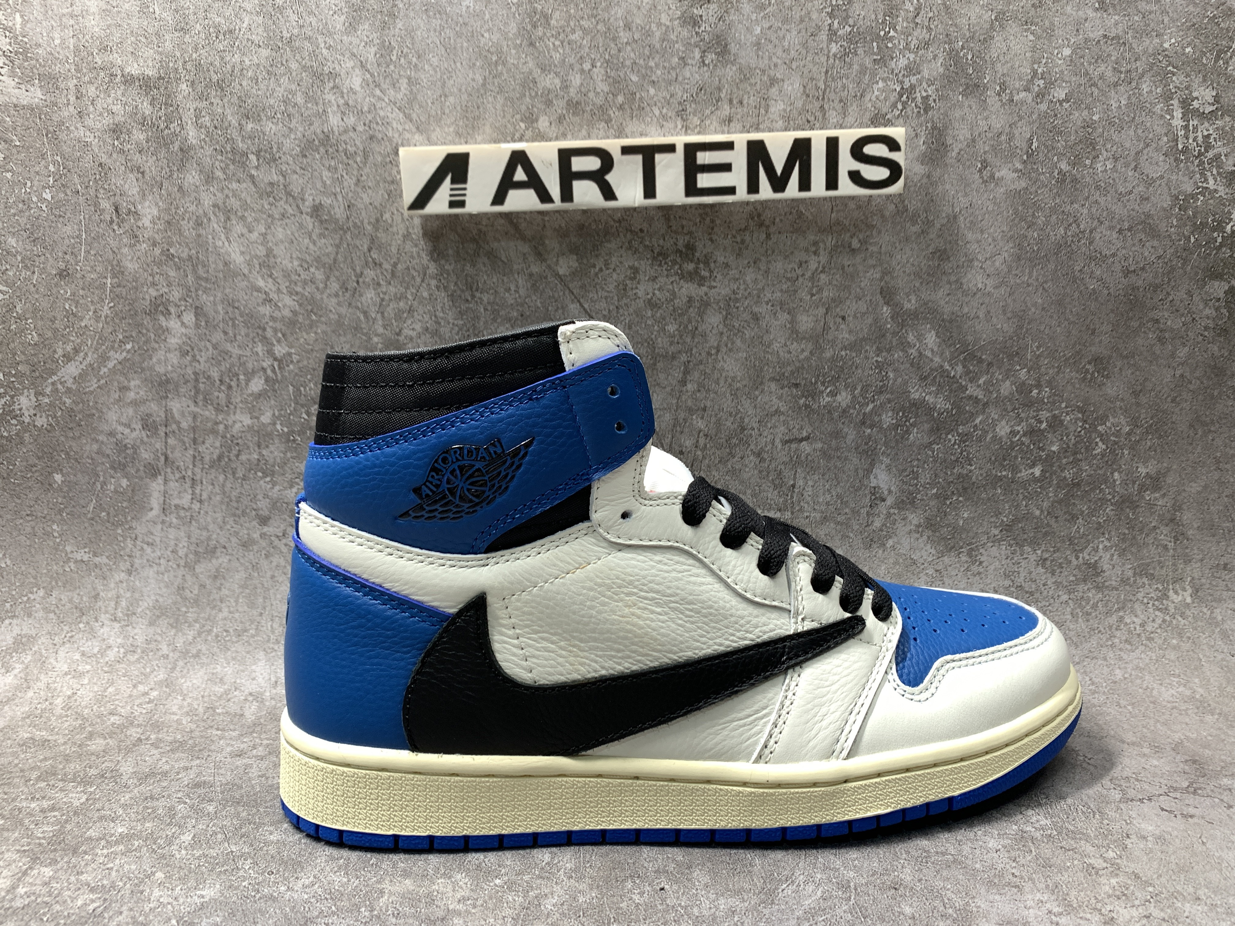 Air Jordan 1 Retro High x Travis Scott x Fragment