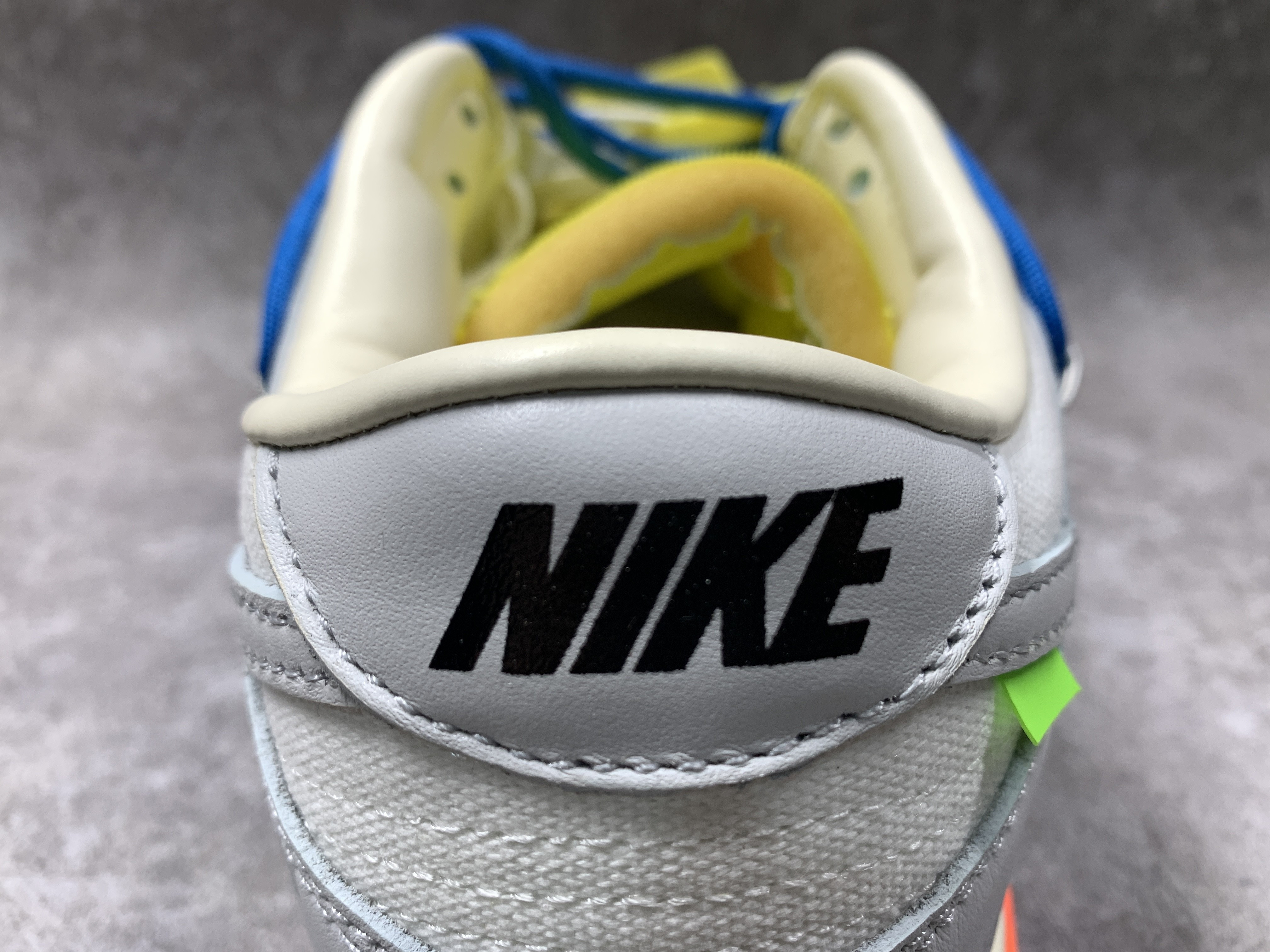 Off-White x Dunk Low 