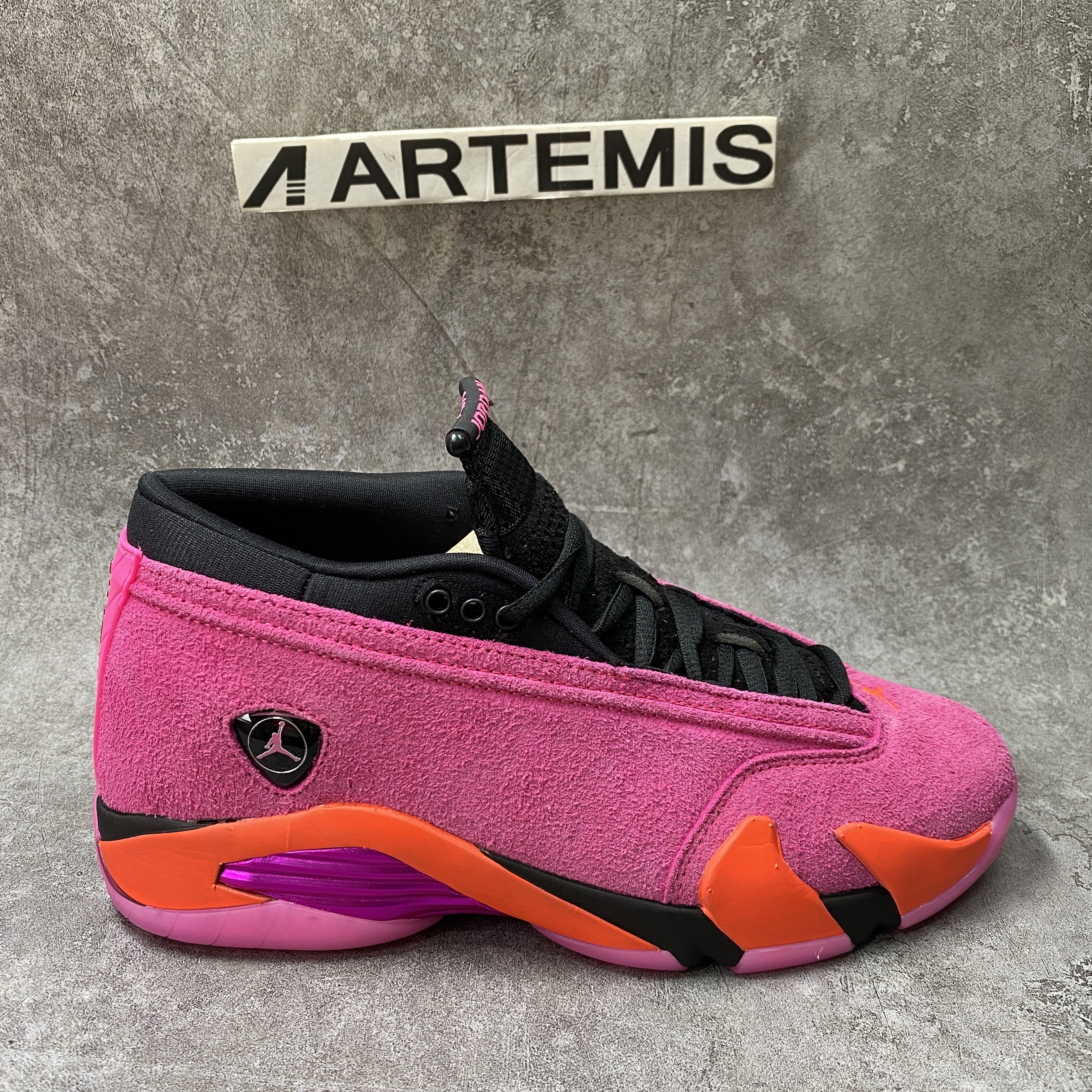 Air Jordan 14 Retro Low Shocking Pink