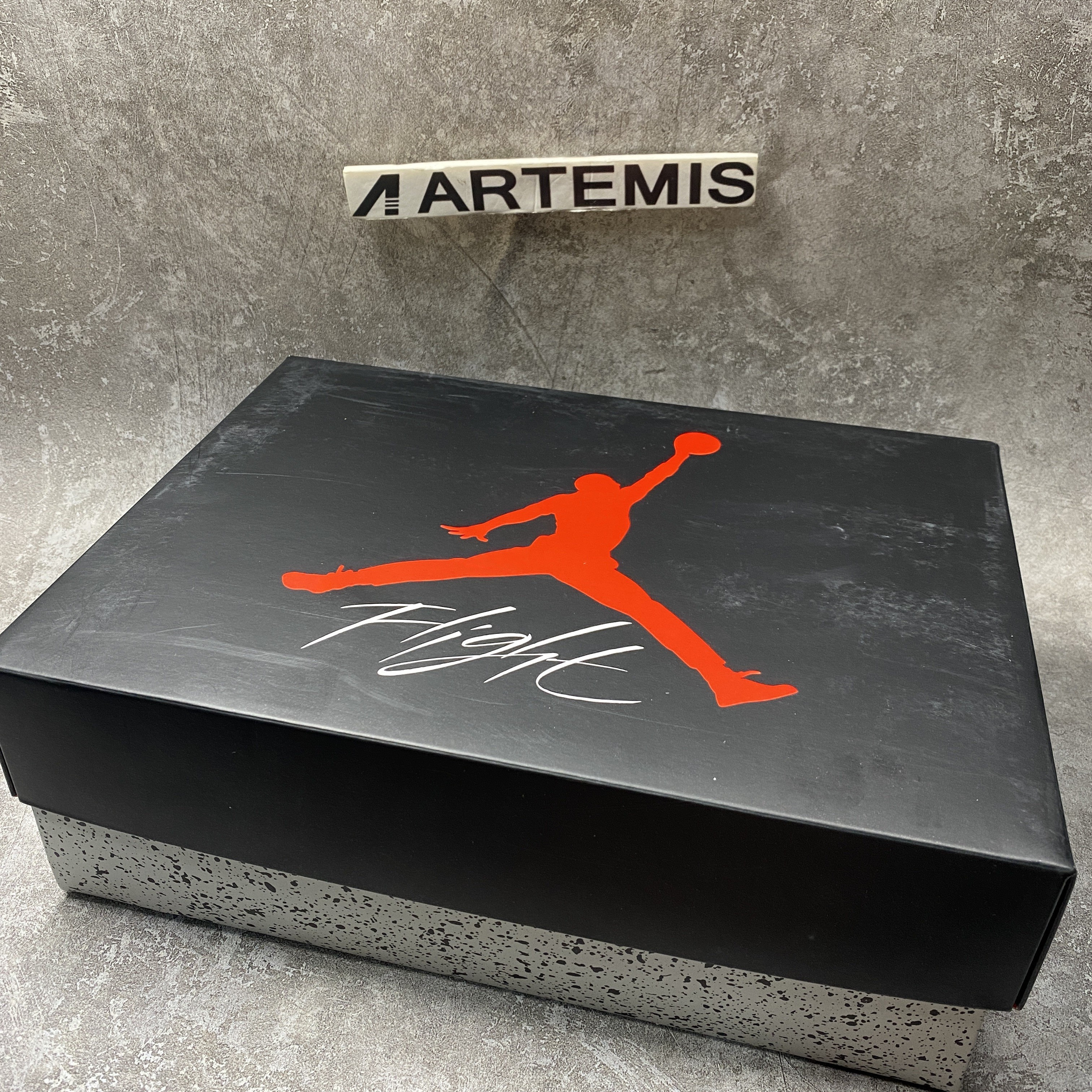 Air Jordan 4 Retro Green Glow