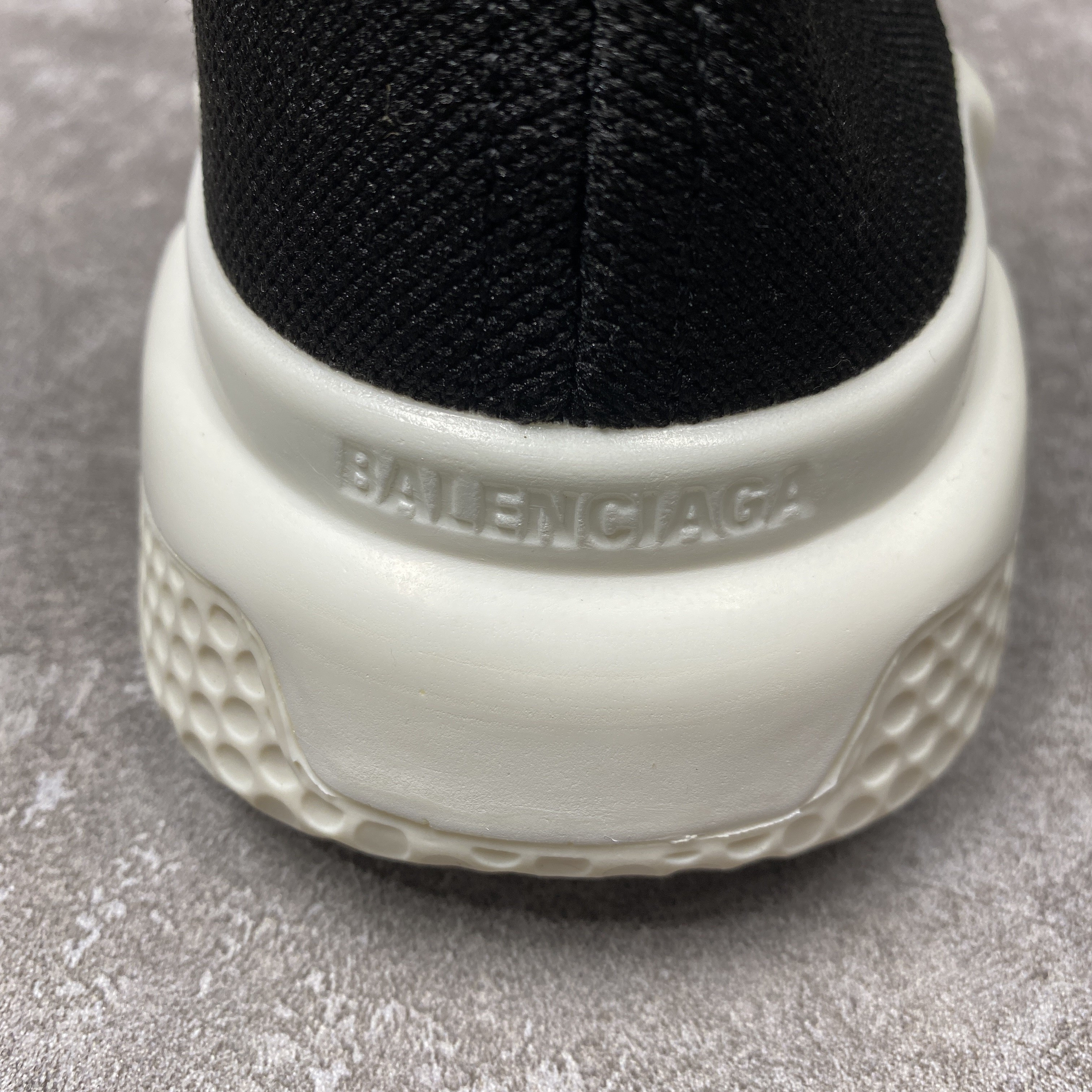 Balenciga Speed Trainer Mid Black