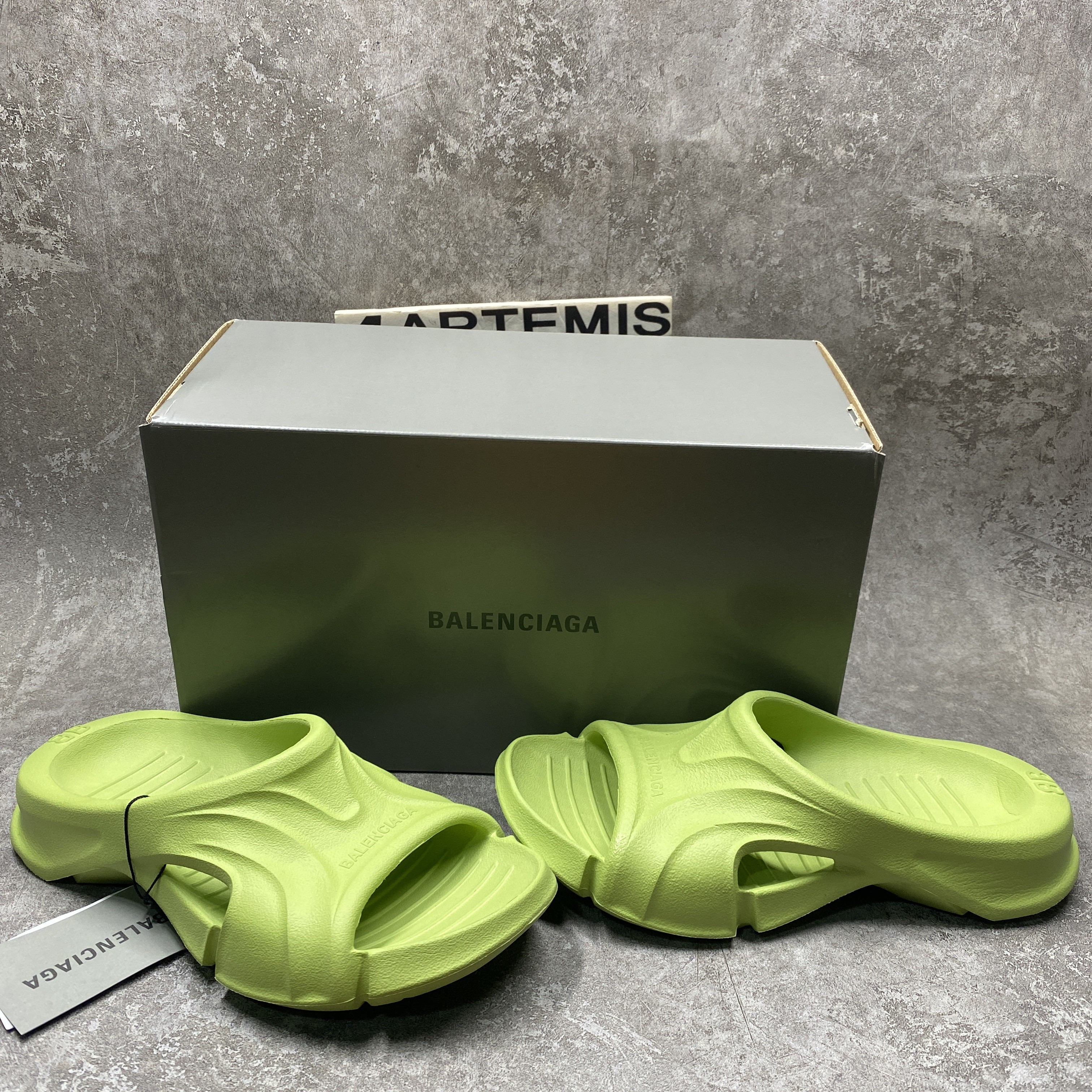 Balenciga Mold Slides Green (run one size bigger)