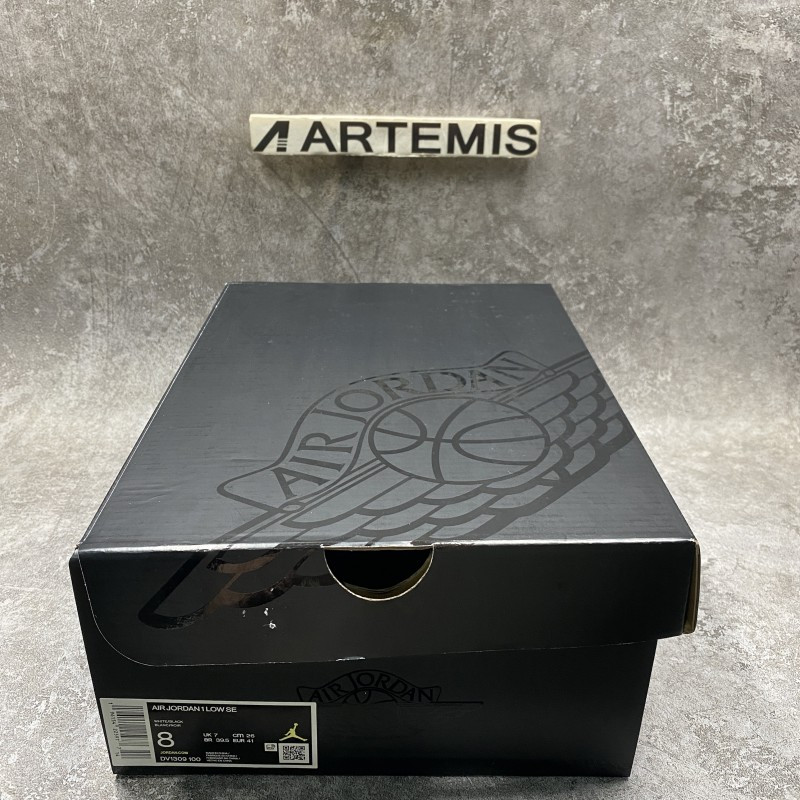 Air Jordan 1 Low SE Concord