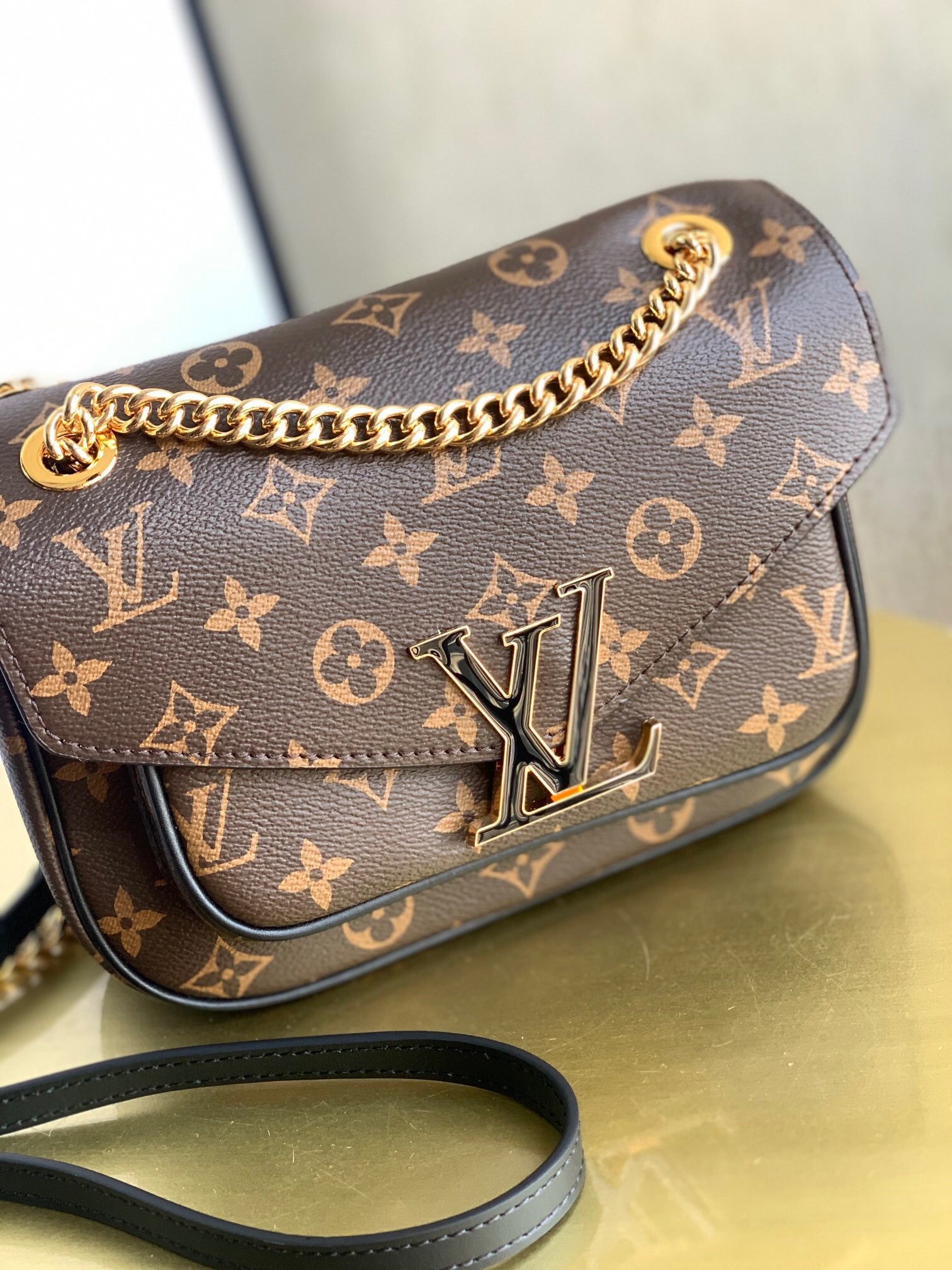 LV PASSY M45592