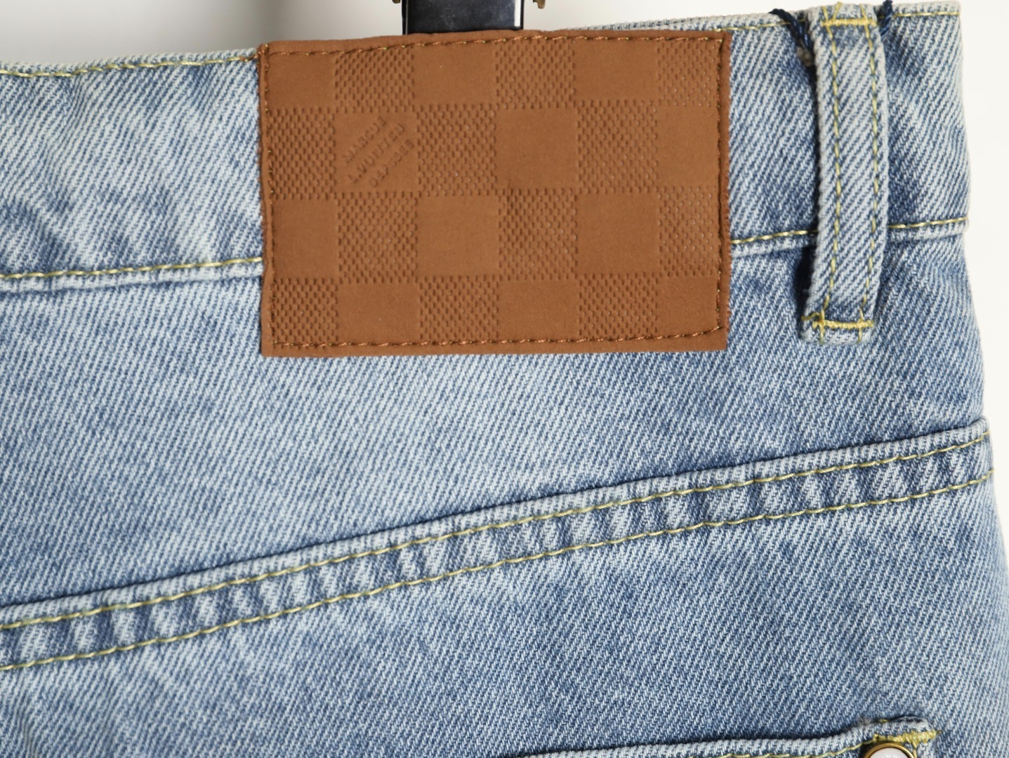 l0*is V*t0n 25fw jeans suit