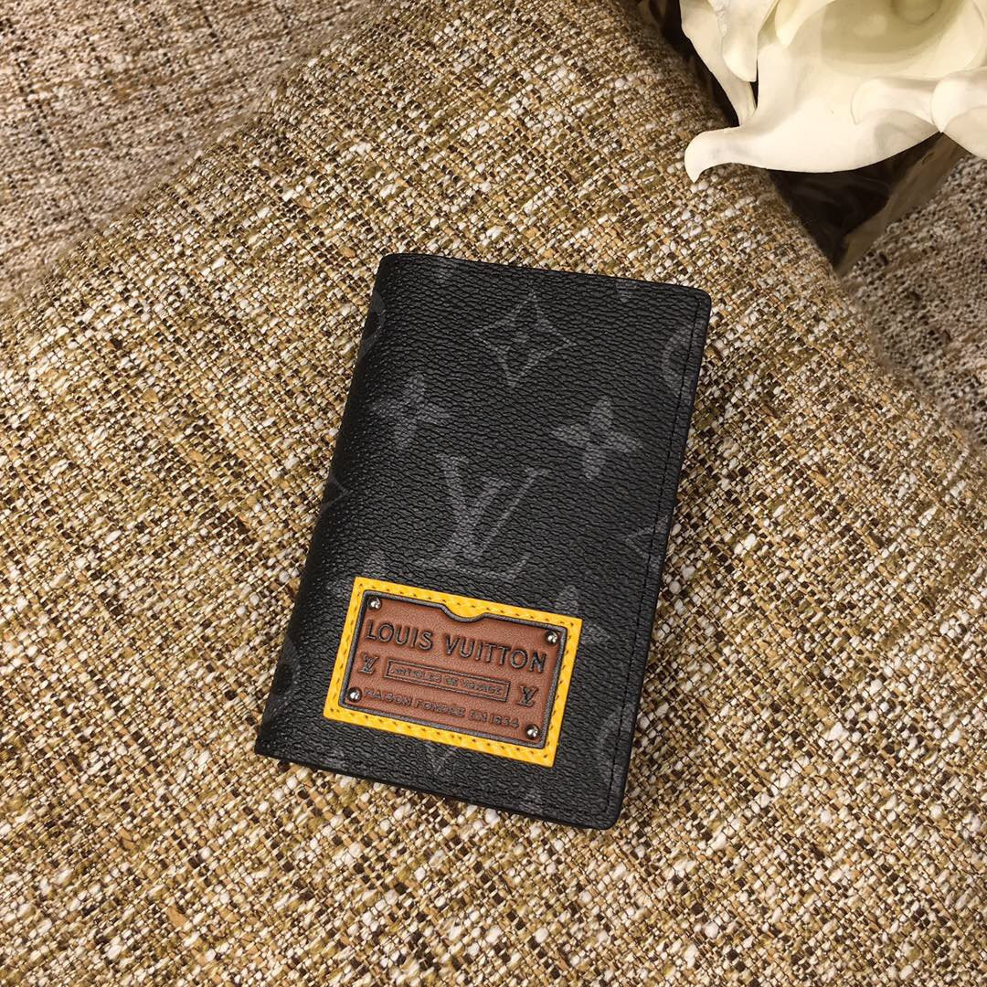 LV POCKET ORGANIZER M69250