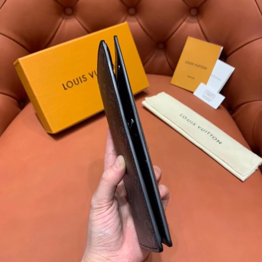 LV Christmas BRAZZA WALLET M61697