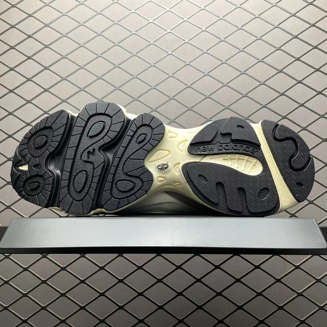 UA New Balance 1000 Angora Moonrock