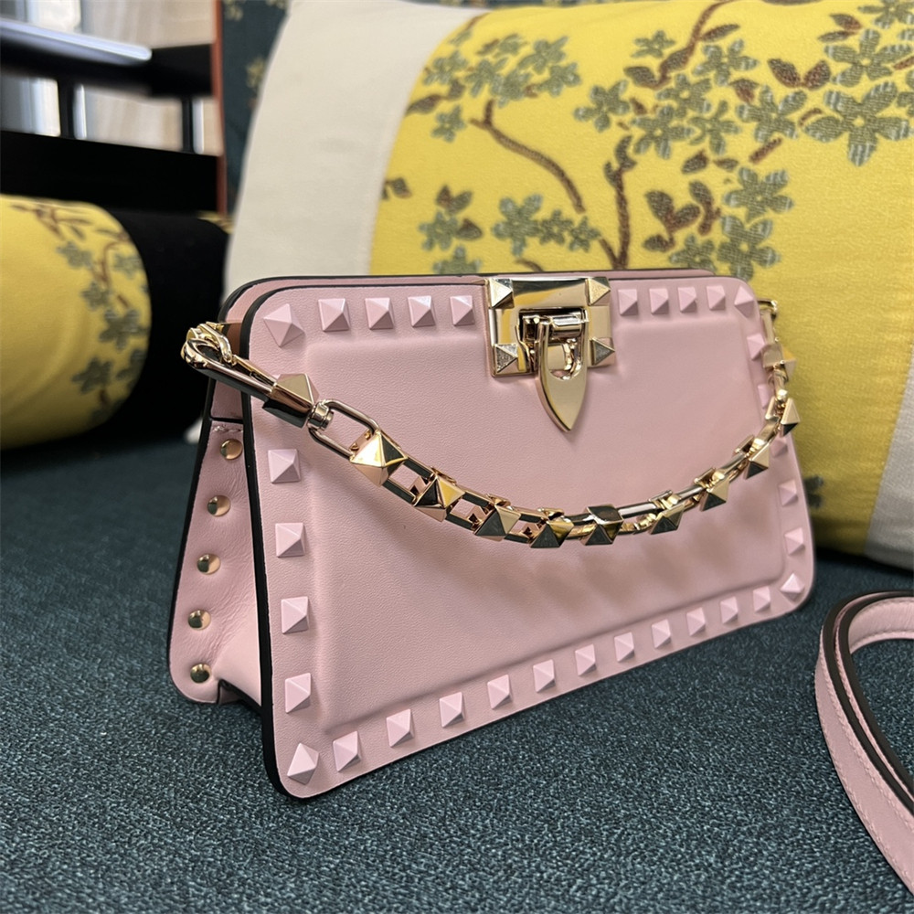 VALENTINO GARAVANI ROCKSTUD23 SMALL SMOOTH CALFSKIN SHOULDER BAG PINK