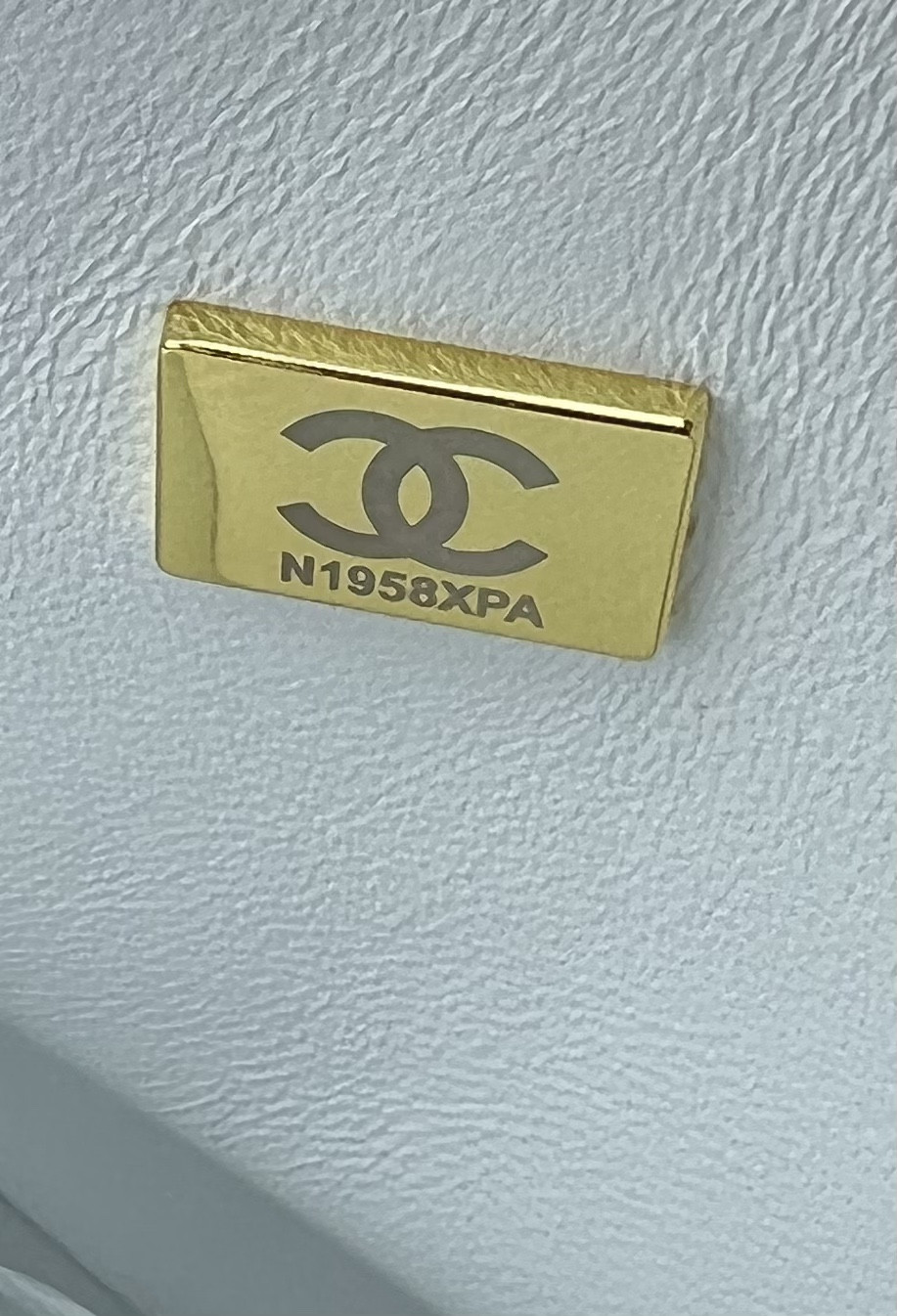 Ch*el classic handbag grained calfskin & gold-tone metal white 6 × 9.9 × 2.5 in