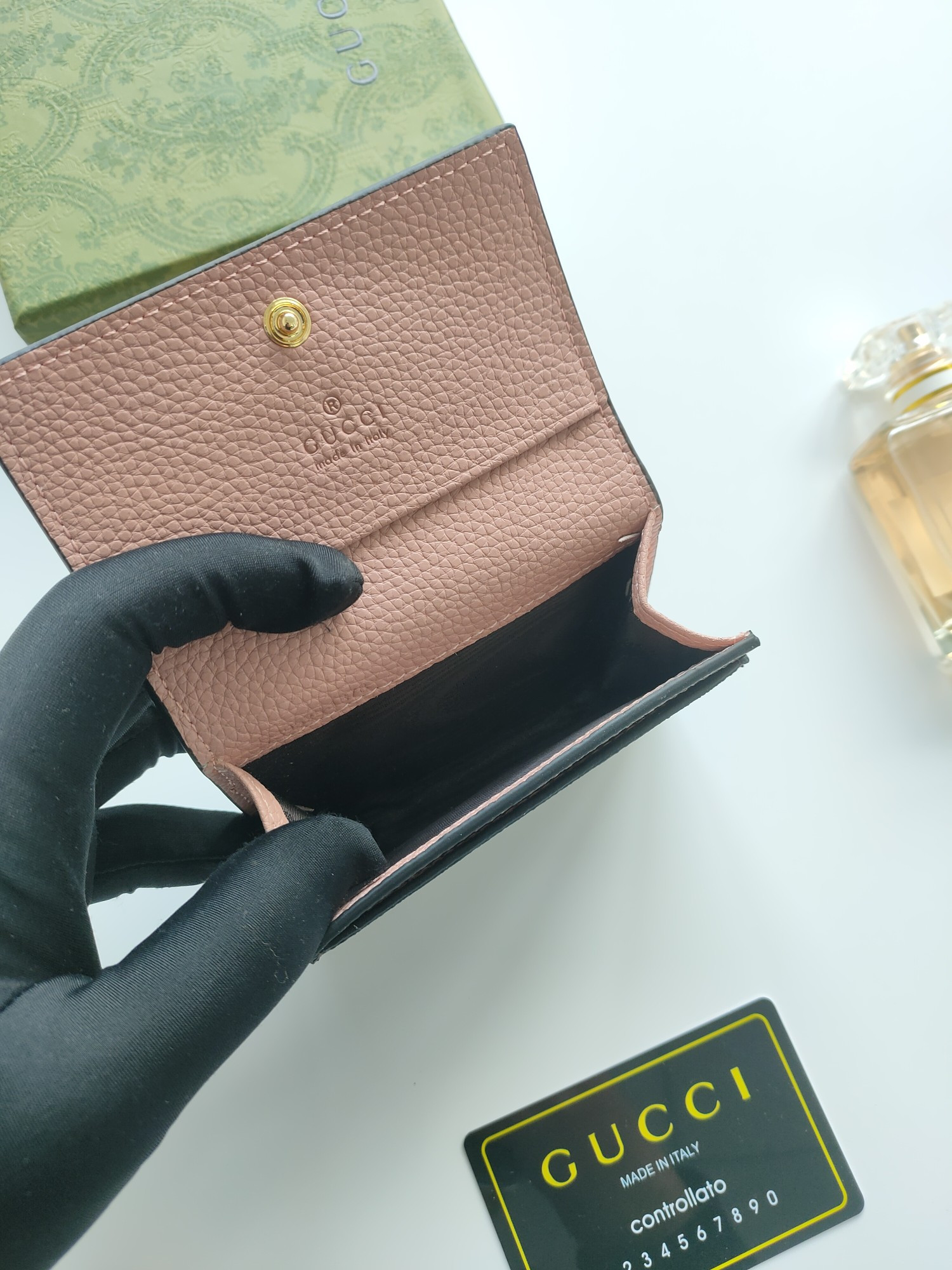 G*u*i gg card case wallet