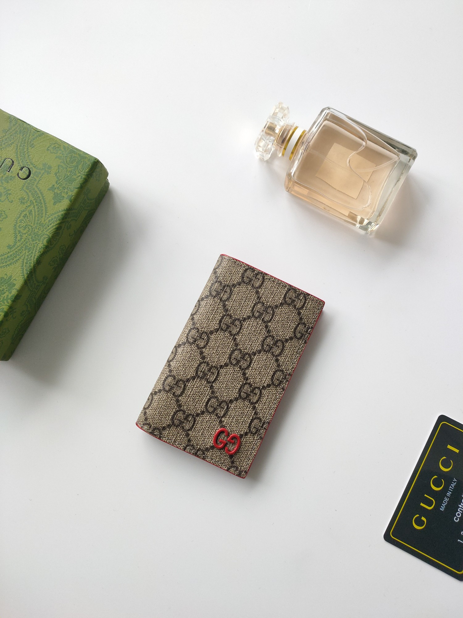 G*u*i gg card case wallet