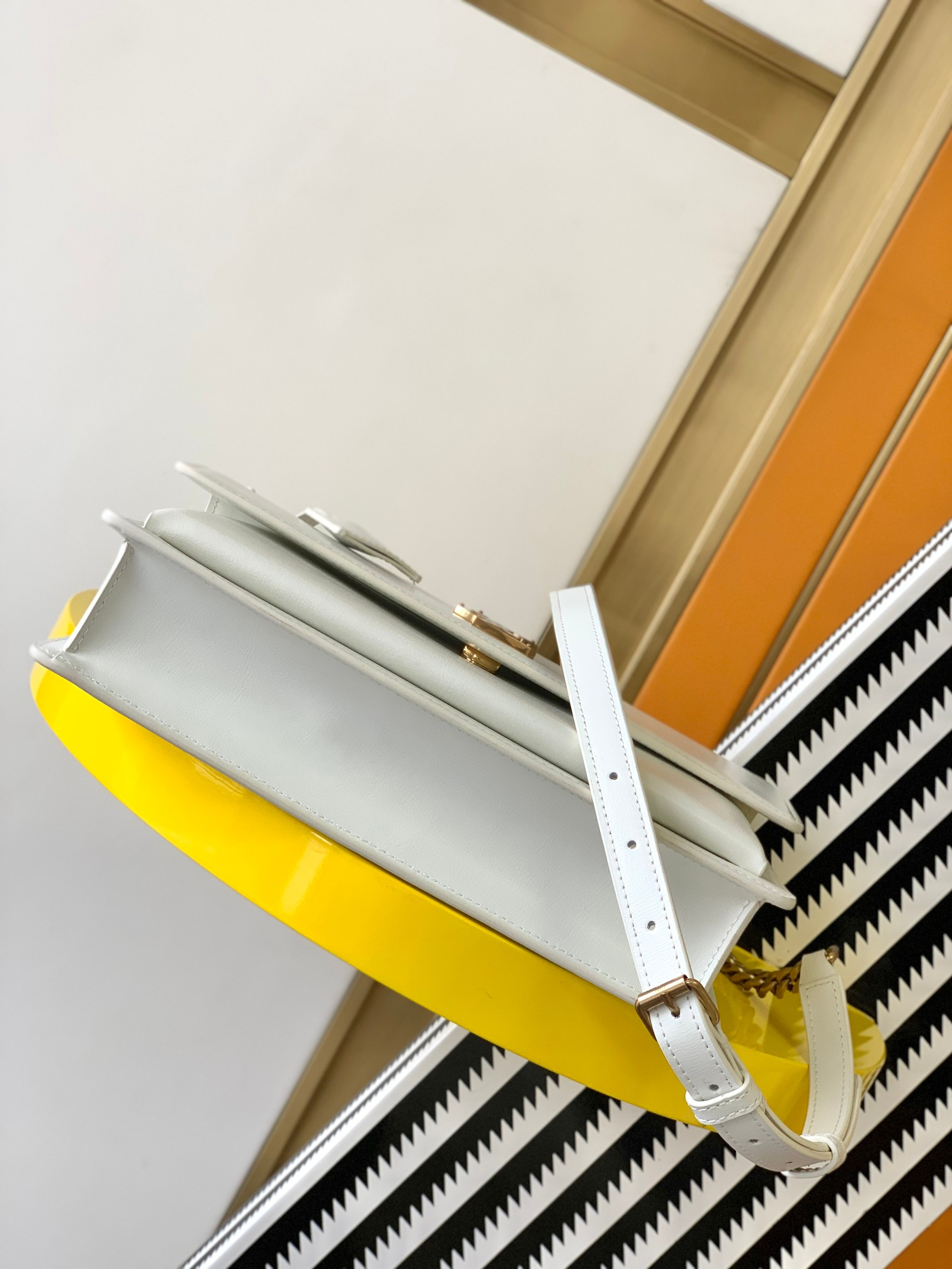 Y*L sunset large in smooth leather white 10.6 x 7 x 3.1 inches