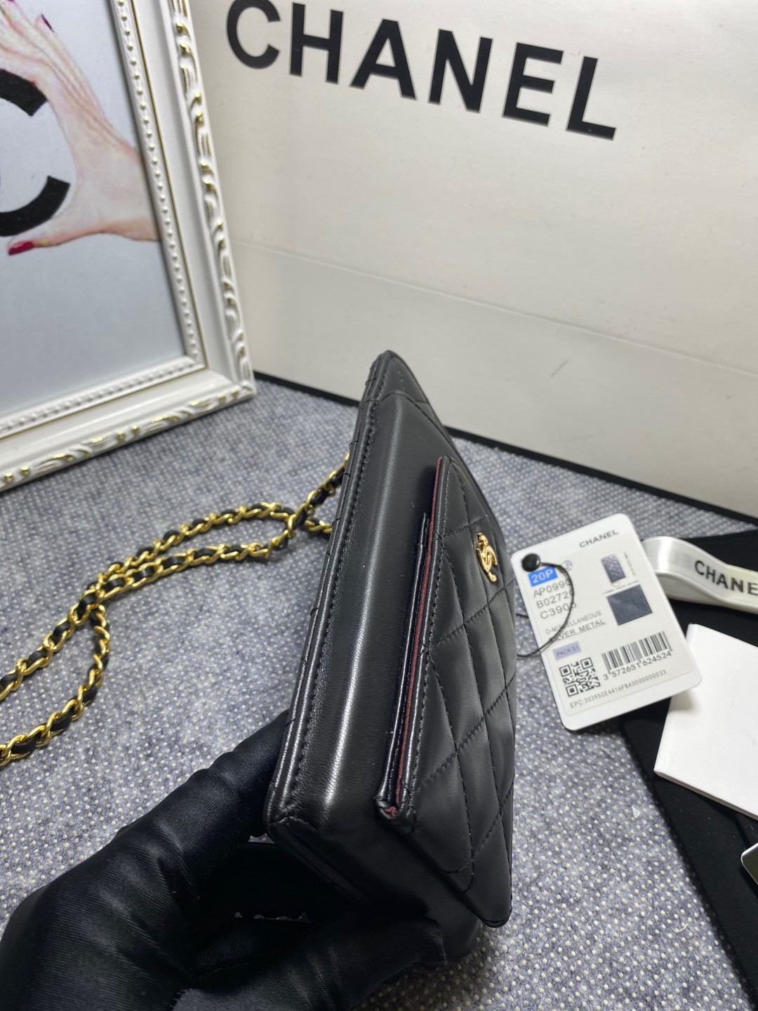 Ch*el long zipped wallet 19-11cm