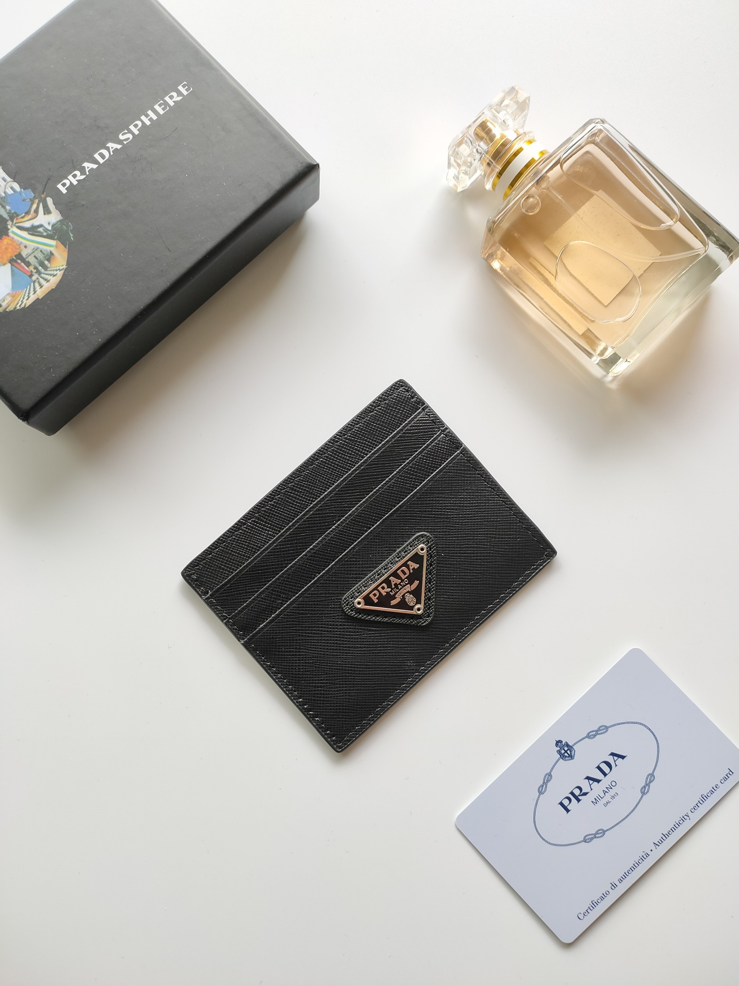 Pra*a card holder 8-10cm