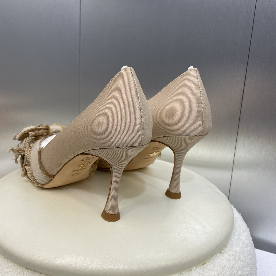 ua D*or aD*orable pump