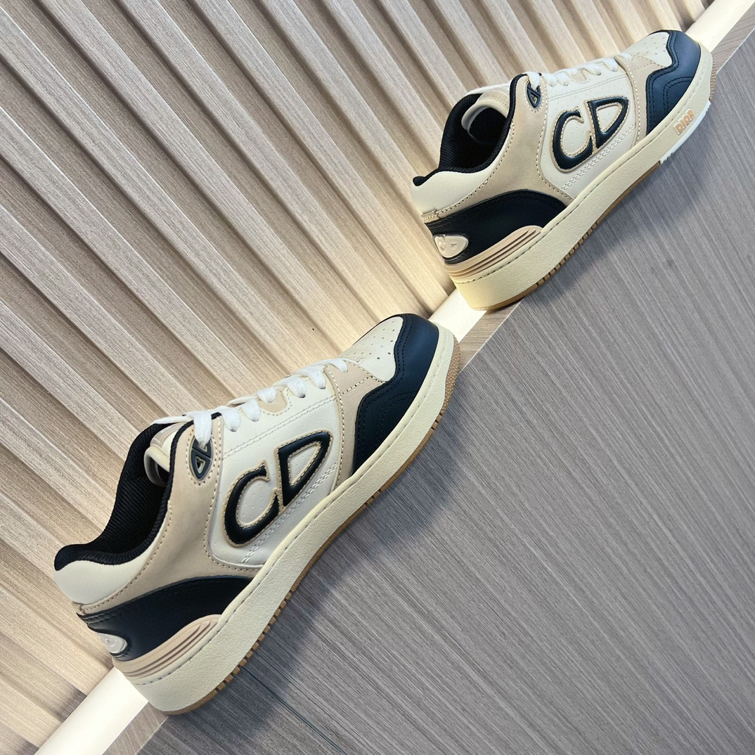 ua D*or b57 low-top sneaker