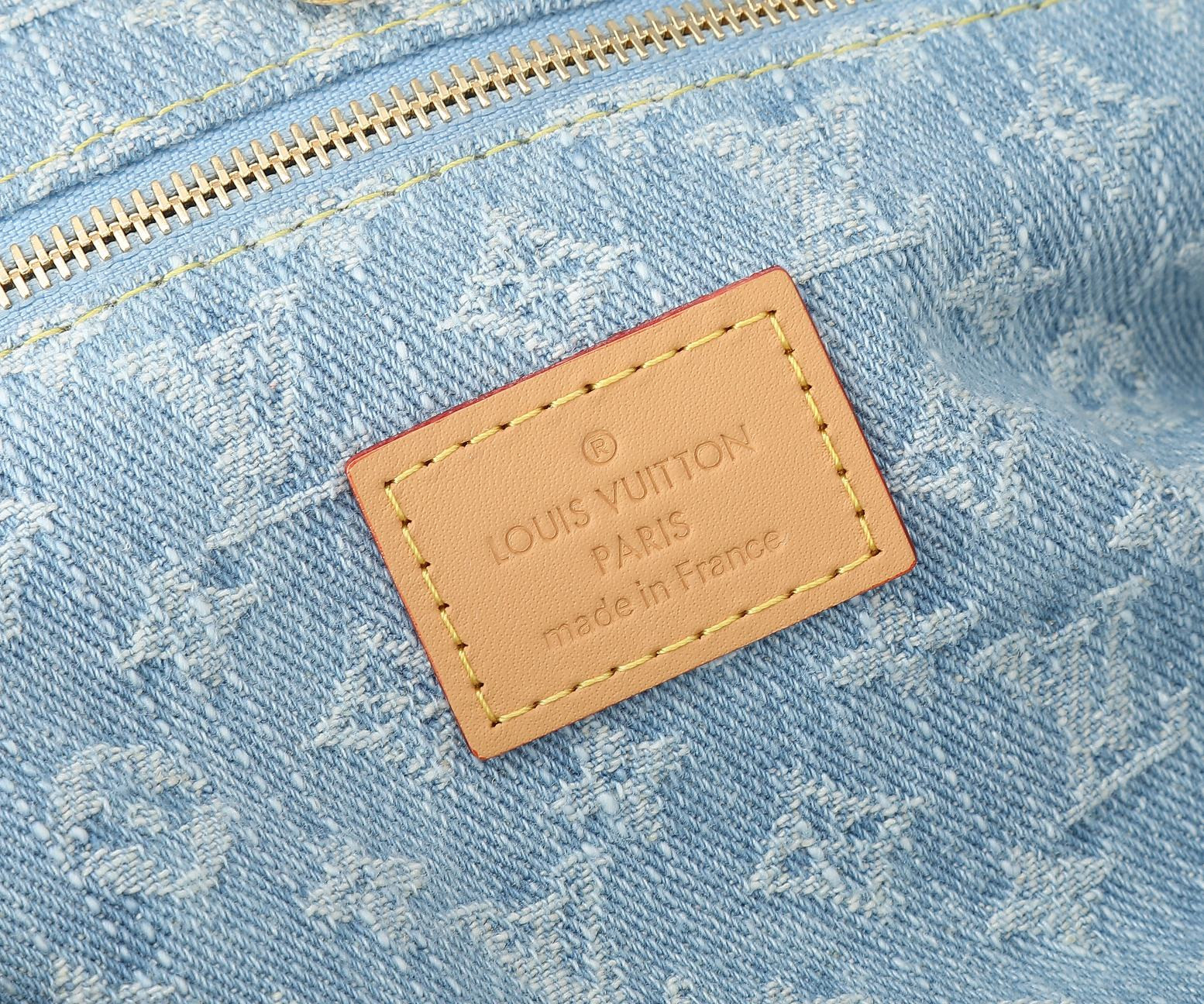 LV Let Go PM M42897 11 x 9.1 x 4.1 in