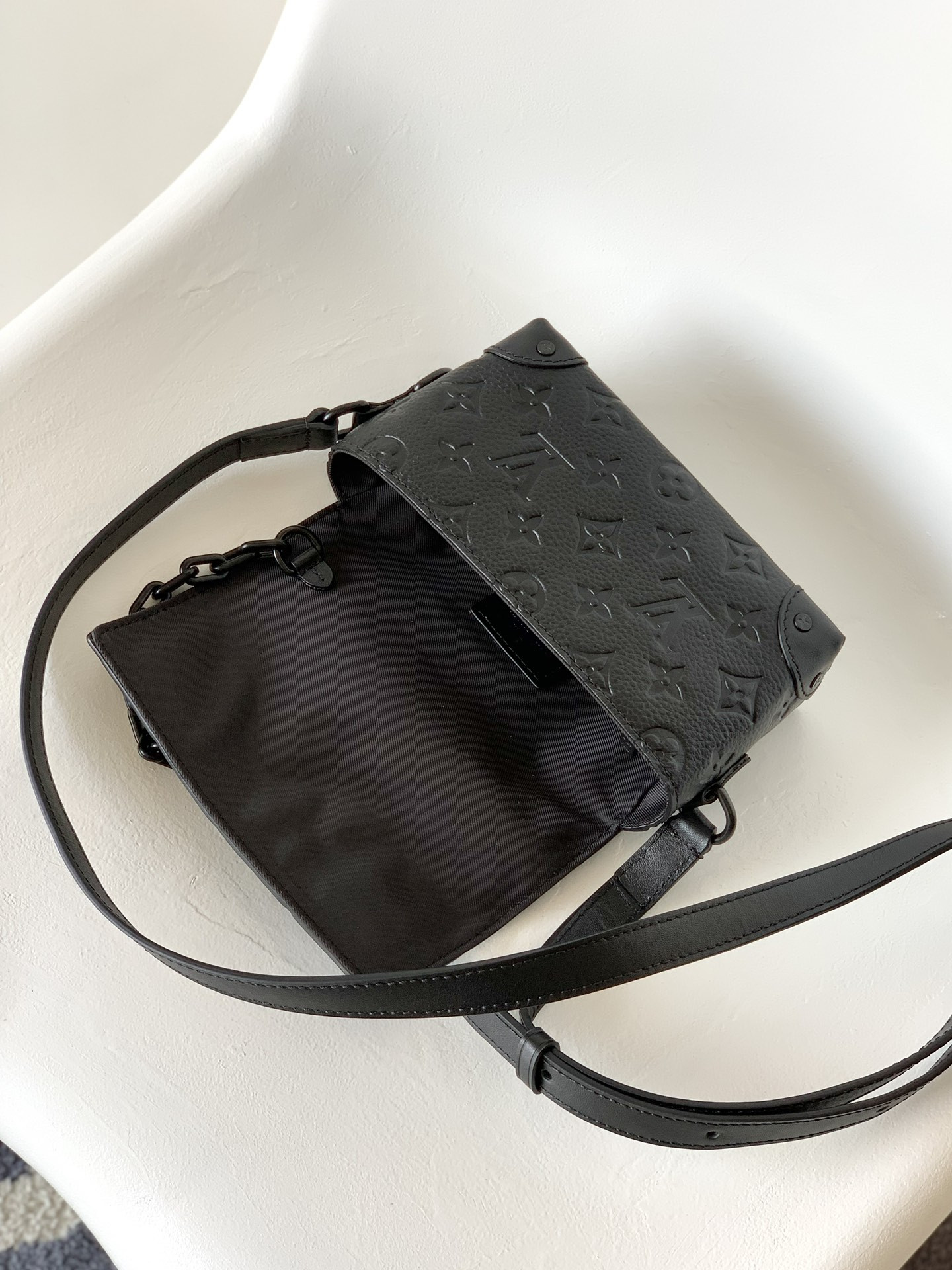 LV Steamer Wearable Wallet M81746 18×11×6.5cm