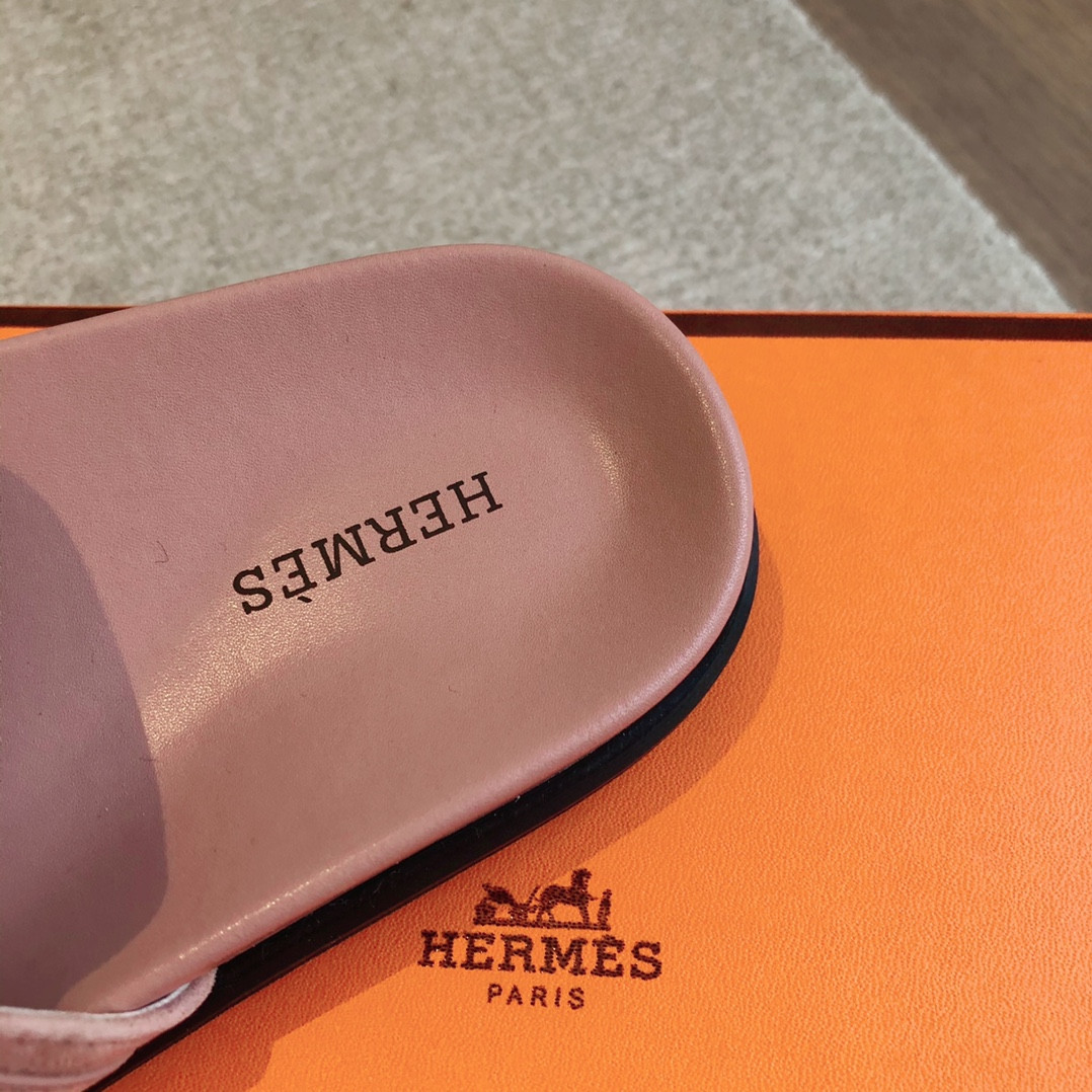 UA Hermès Empire Sandal