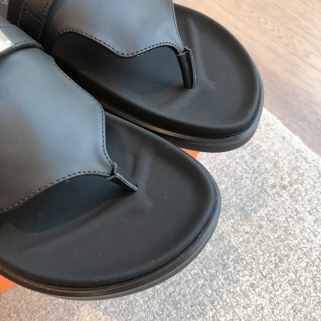 UA Hermès Empire Sandal