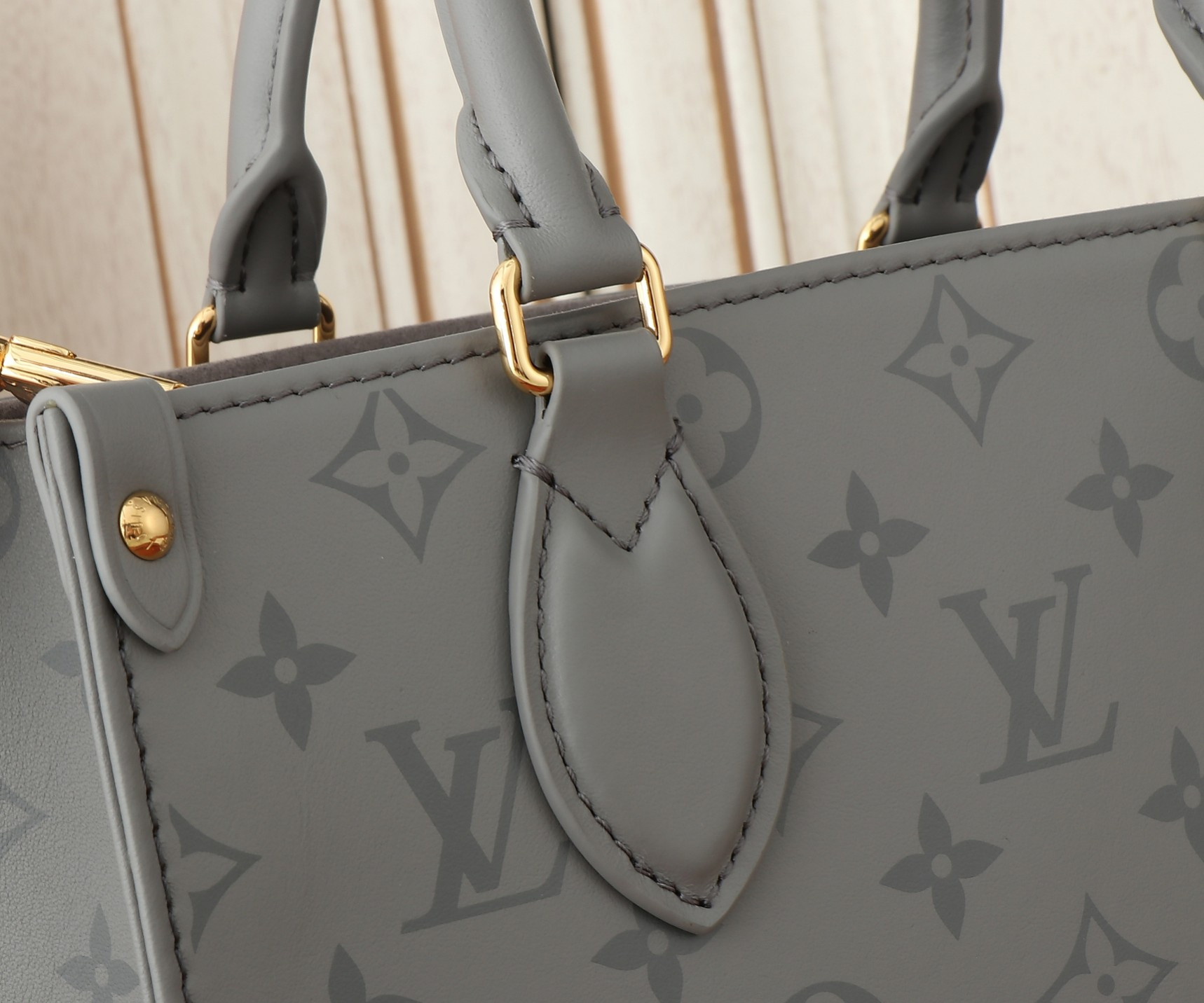 LV Monogram Ink  Small OnTheGo  M12465 25x19x11.5CM