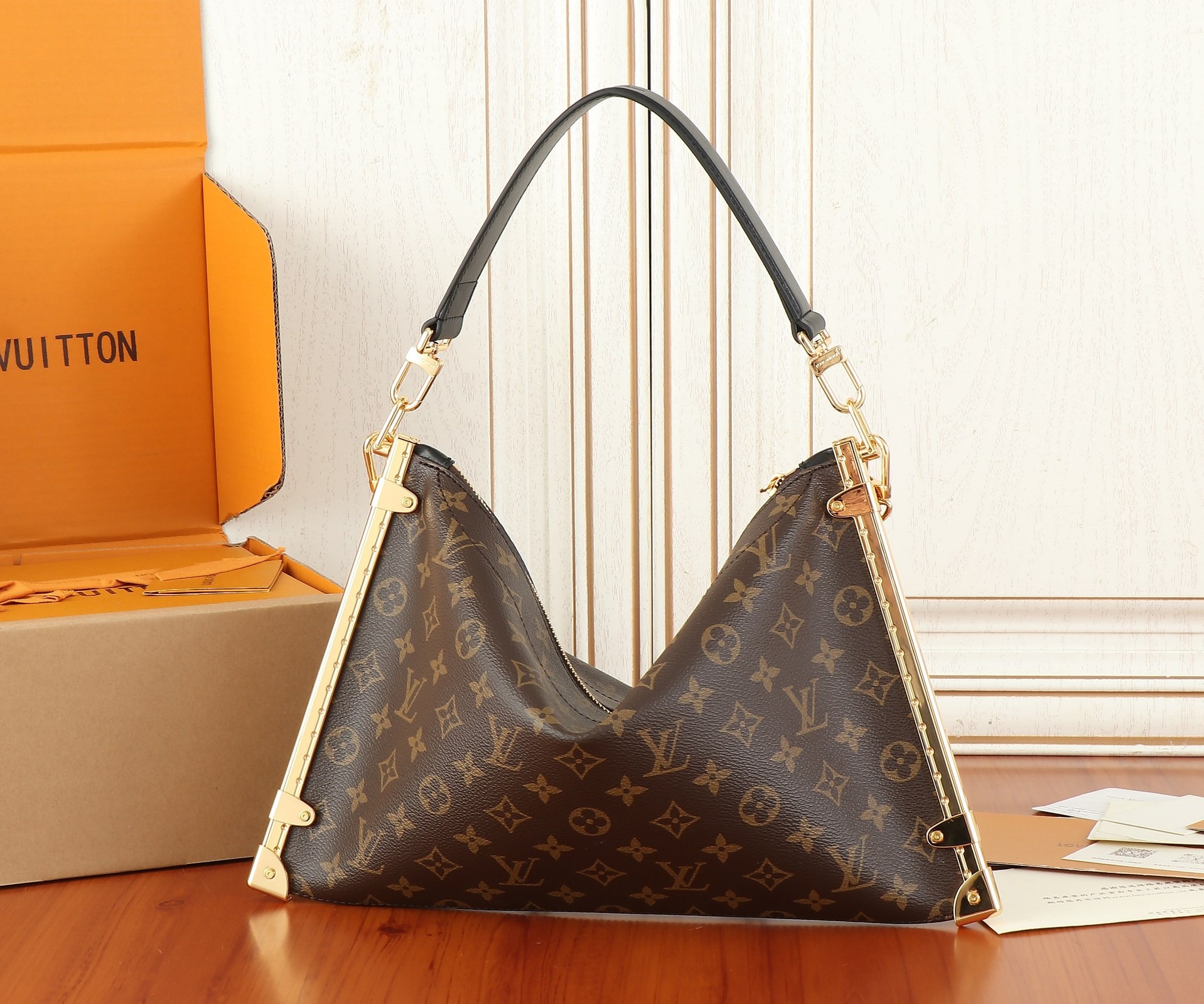 LV lucky Trunk M12075 38 x 23 x 1cm