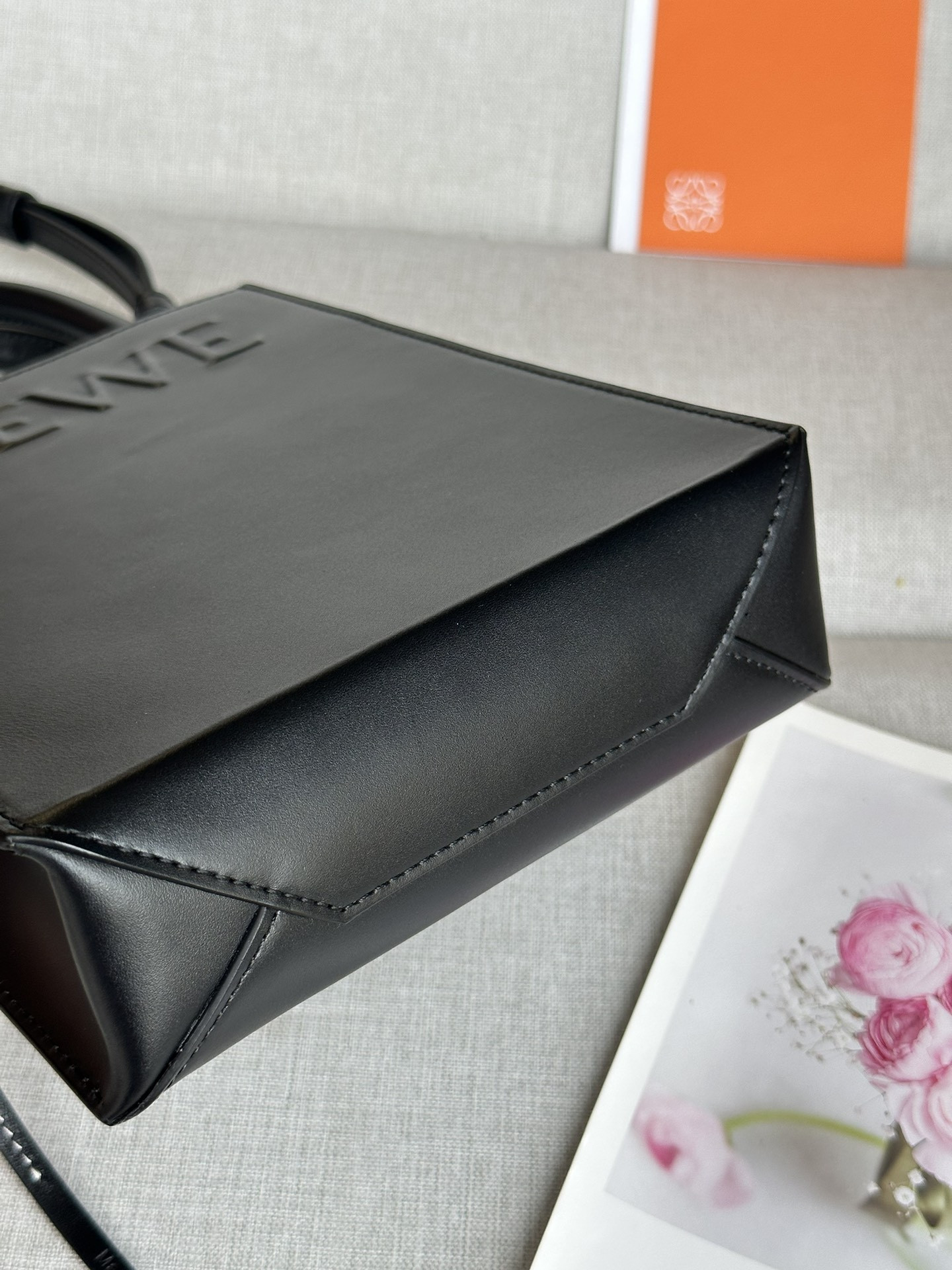 L0ew* standard a5 tote 17x6x21.5cm